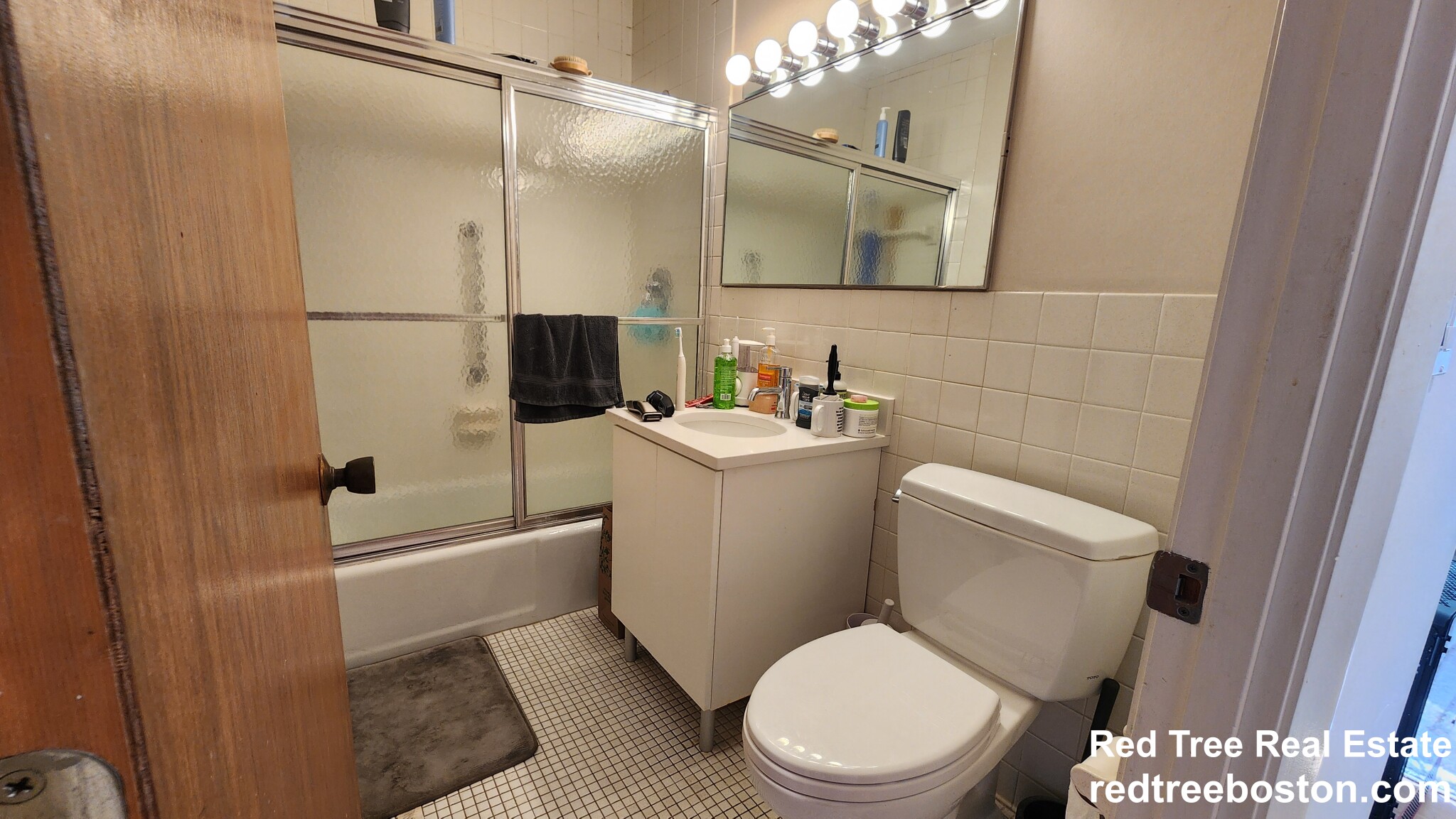 30 Fuller St, North Brookline