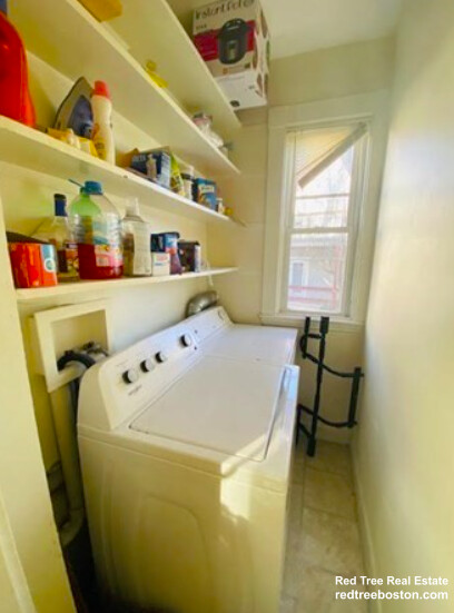 53 Hillside St, Mission Hill