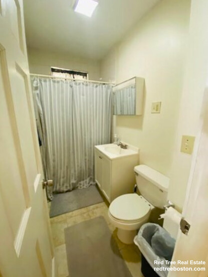 53 Hillside St, Mission Hill