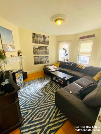 53 Hillside St, Mission Hill