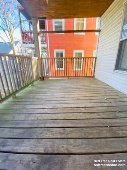 53 Hillside St, Mission Hill