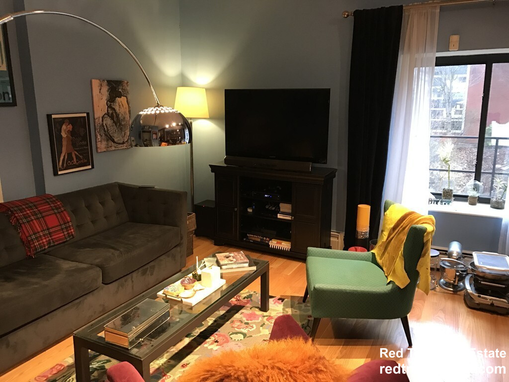 19 Albemarle St, Back Bay