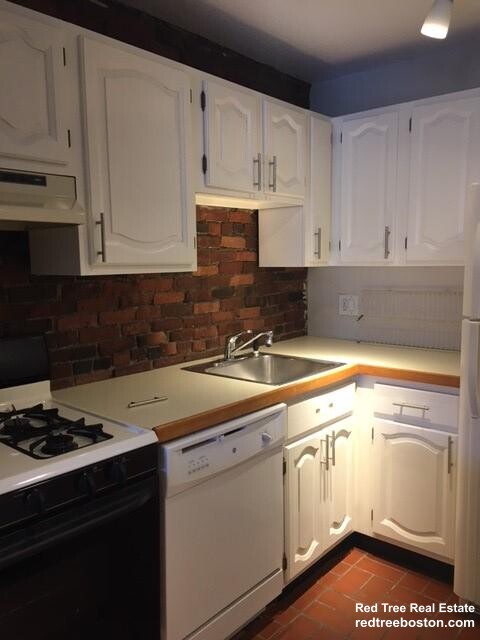 19 Albemarle St, Back Bay