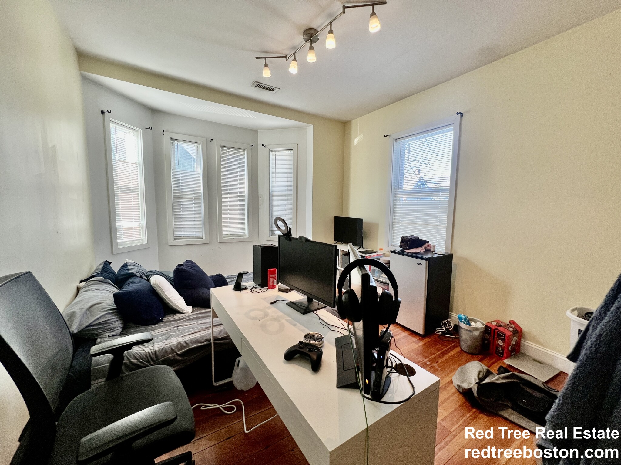 24 Ashford St, Allston