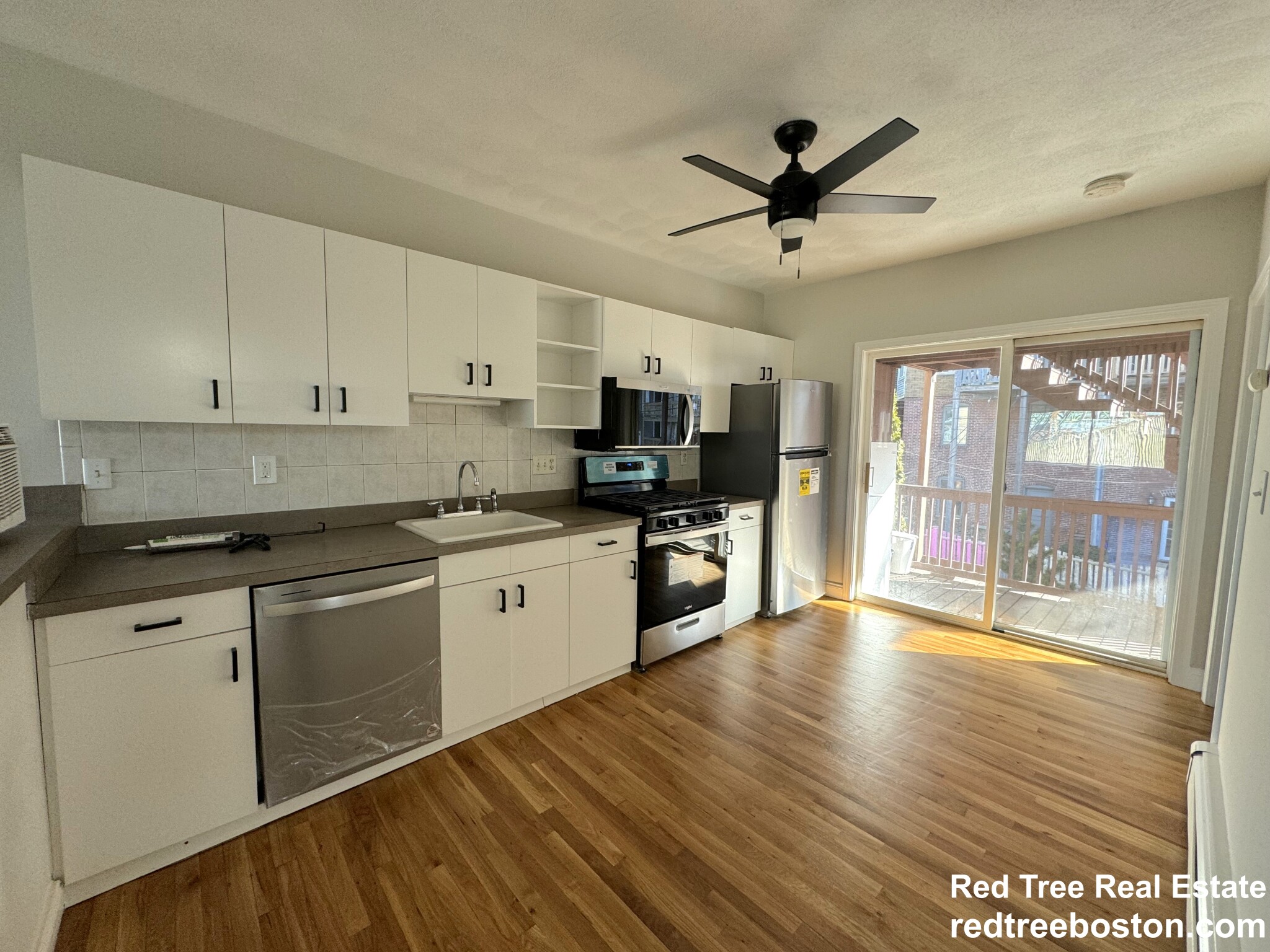 345 Border St, East Boston