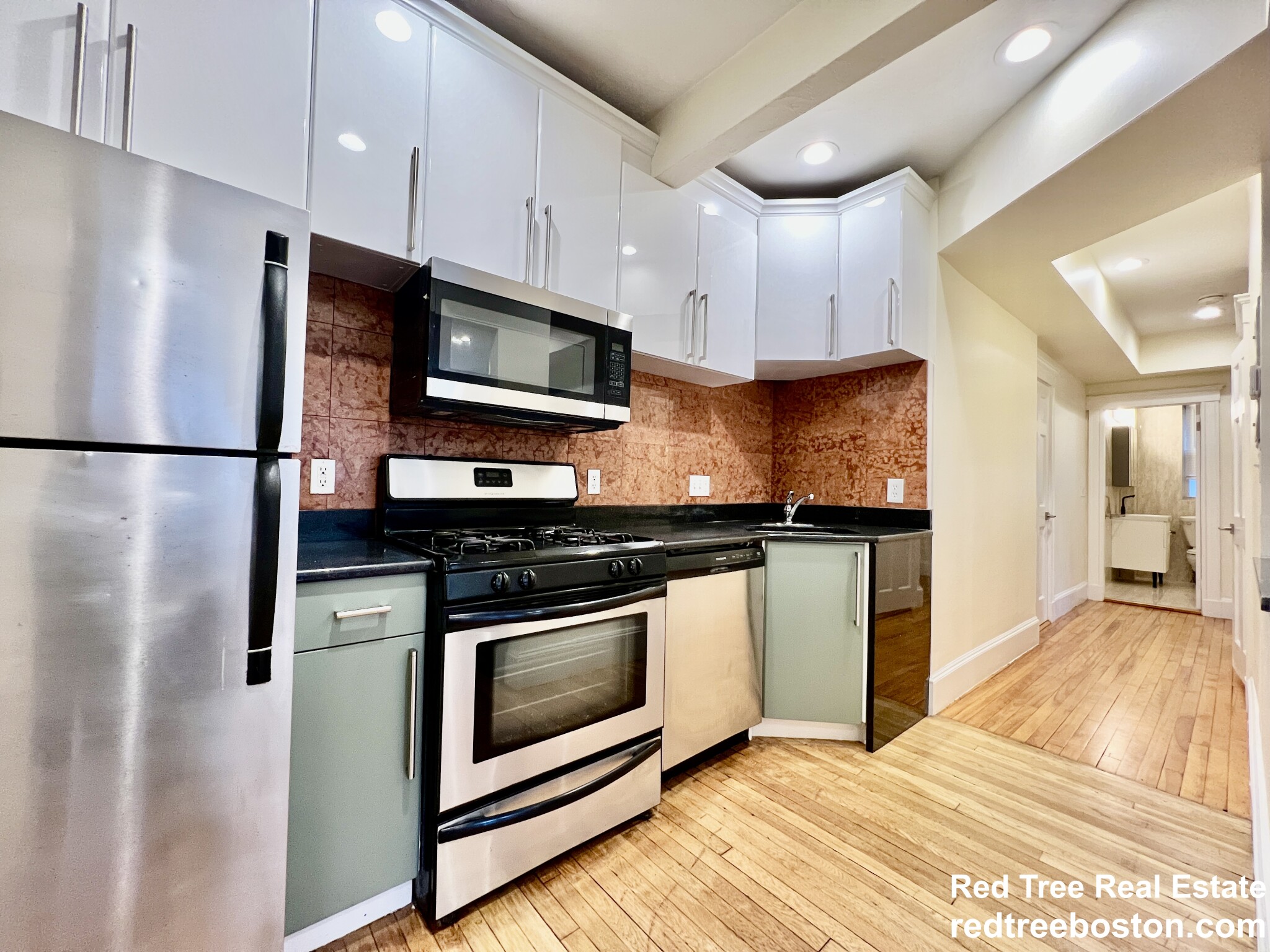 69 Babcock St, North Brookline