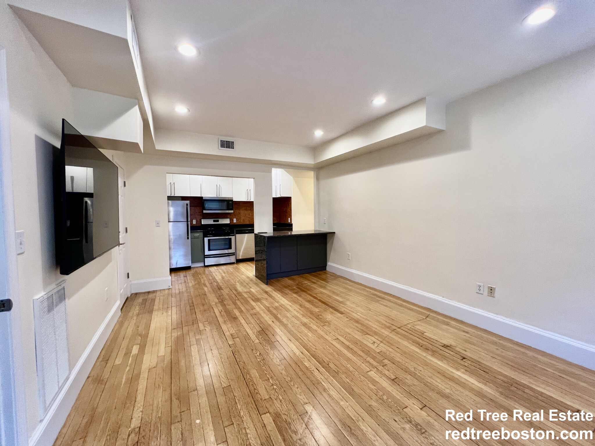 69 Babcock St, North Brookline