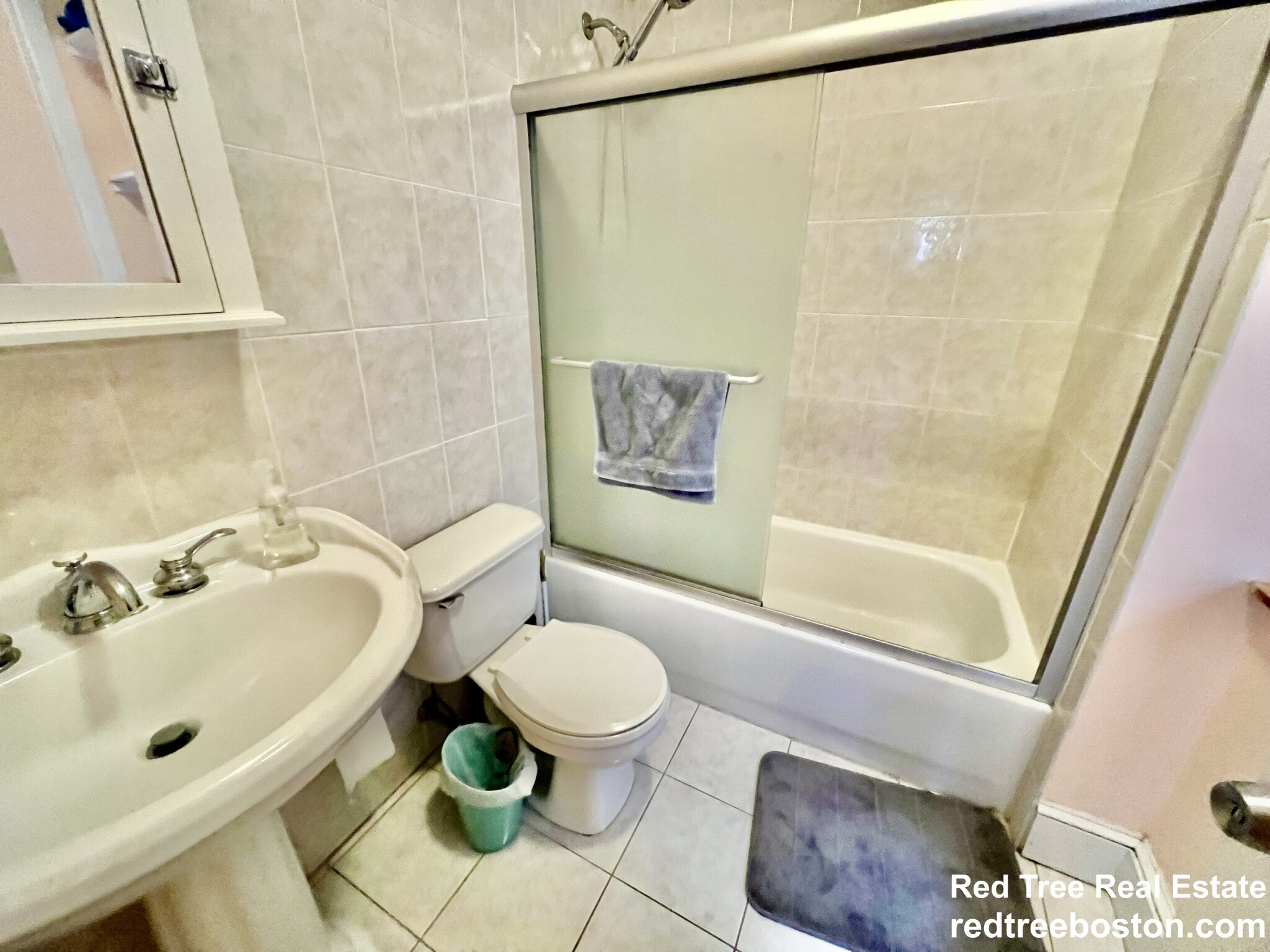 13 Centre St, Roxbury