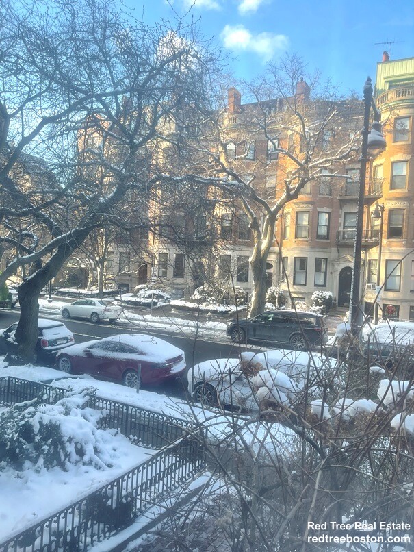 469 Beacon St, Back Bay