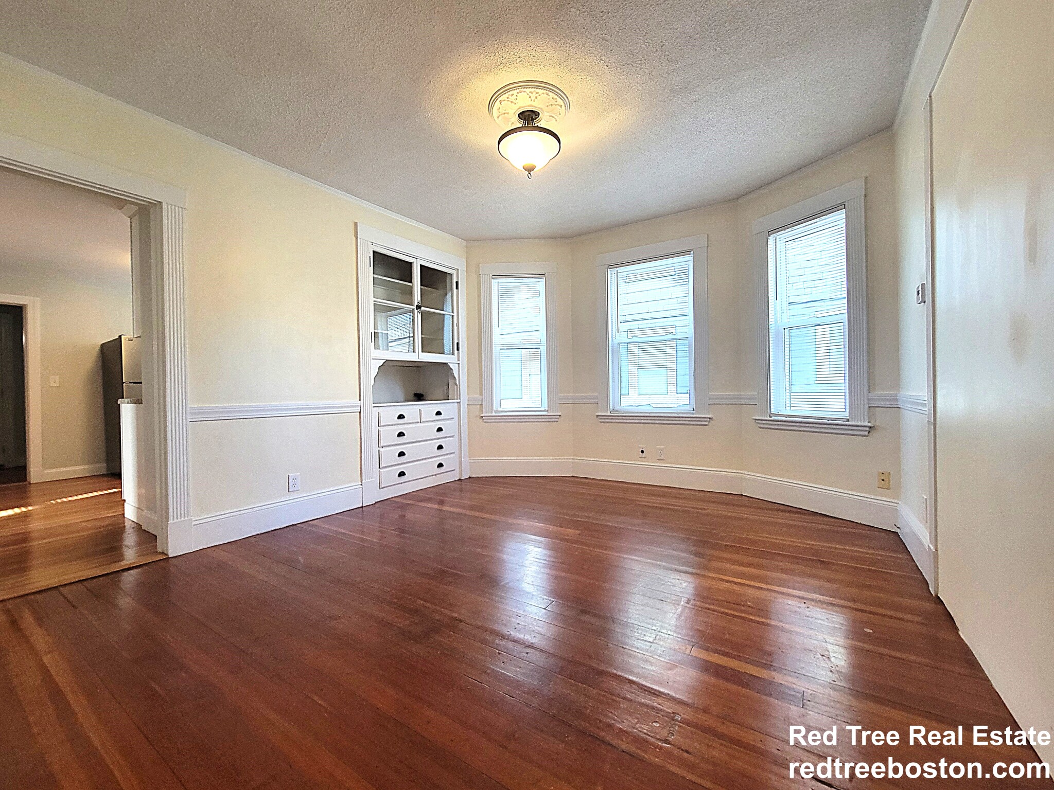 49 Montfern Ave, Brighton