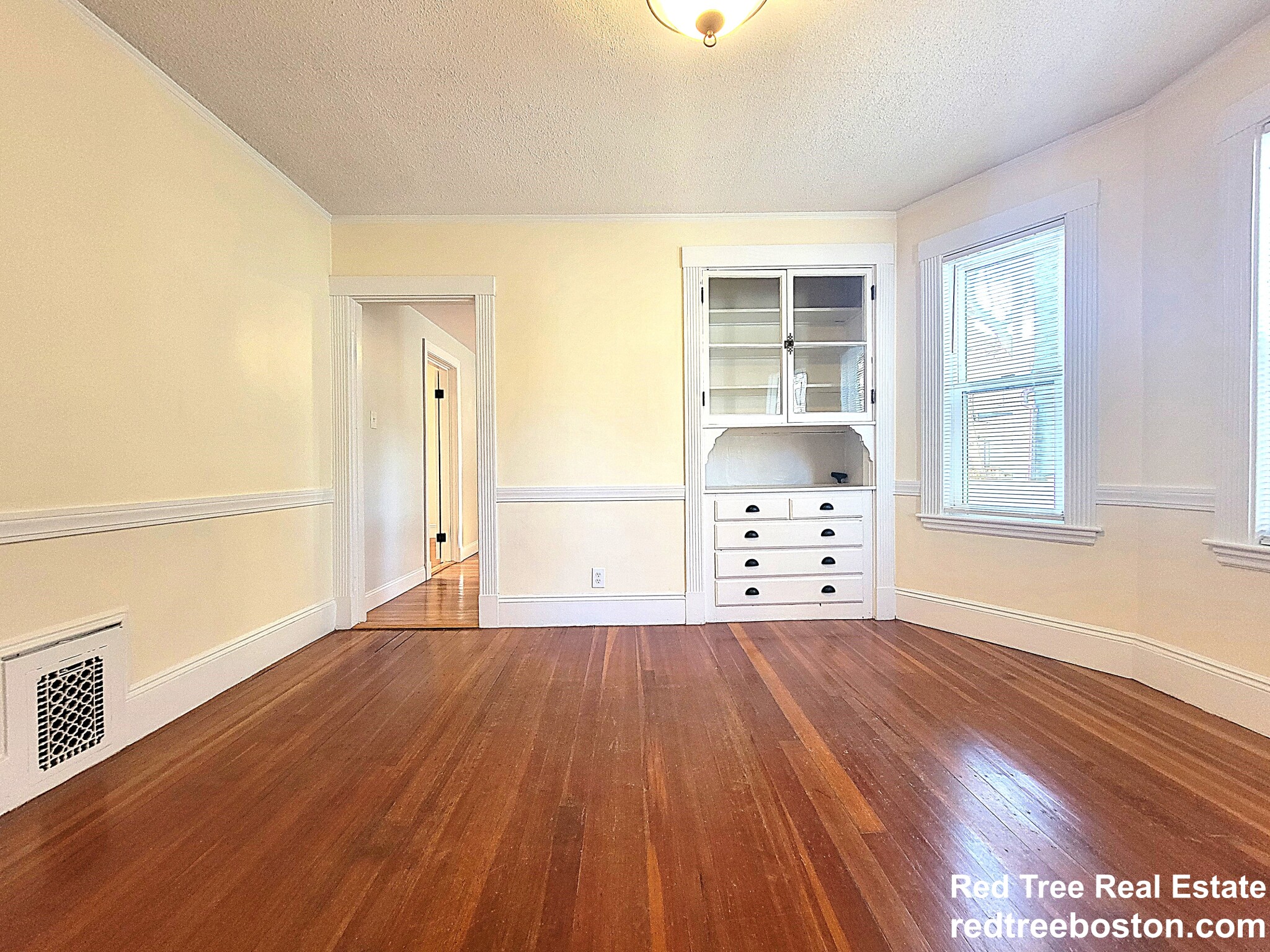 49 Montfern Ave, Brighton