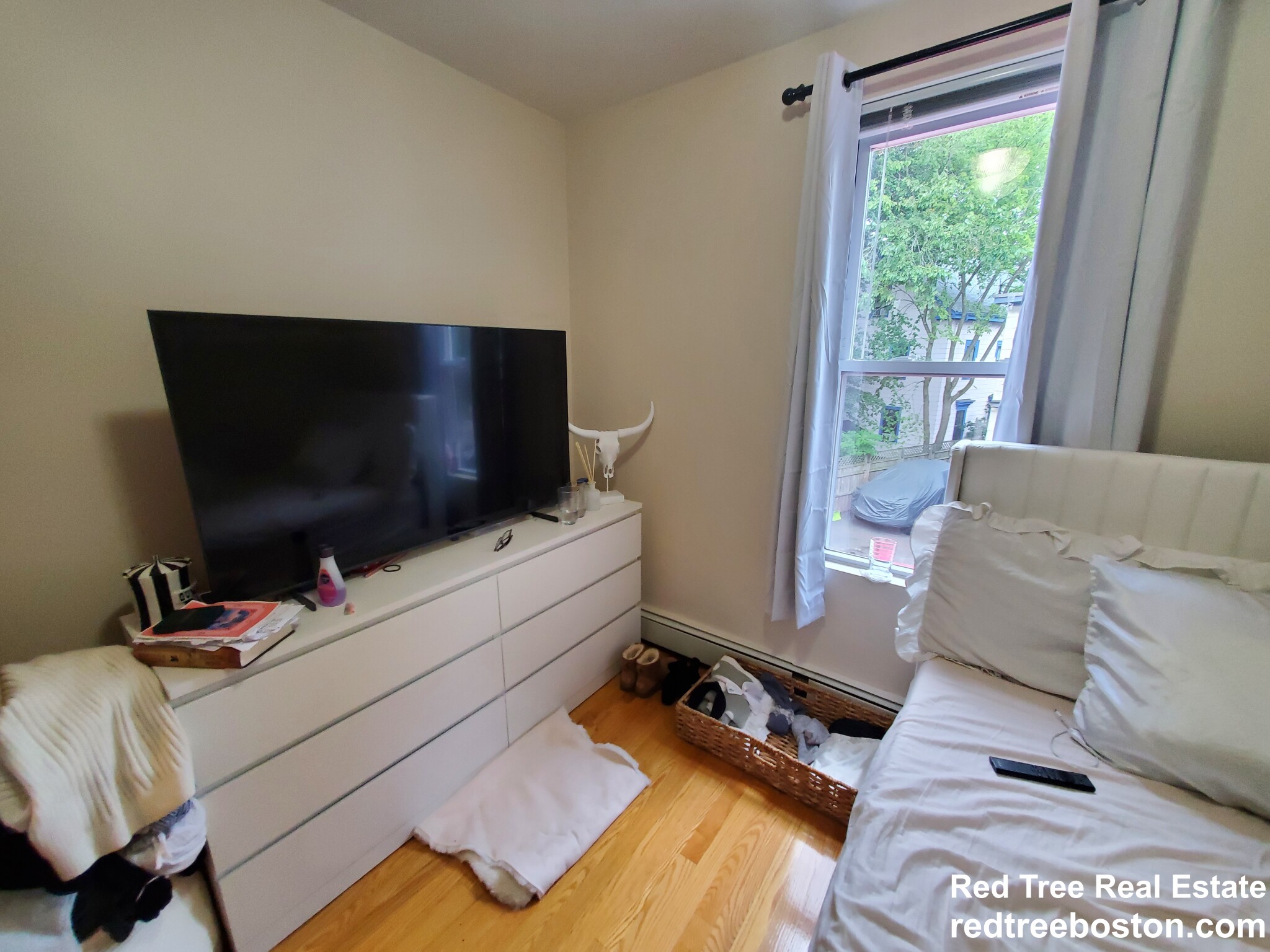 275 Putnam Ave, Riverside