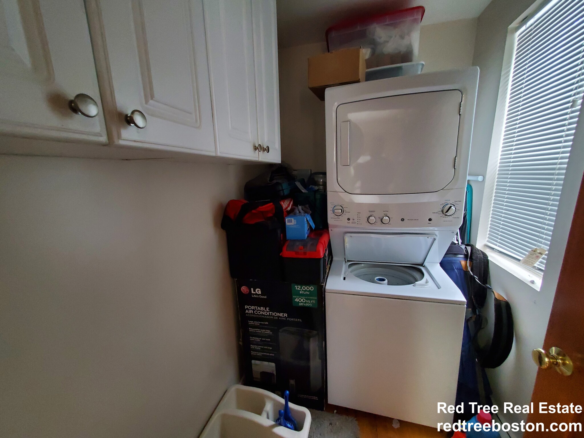 275 Putnam Ave, Riverside