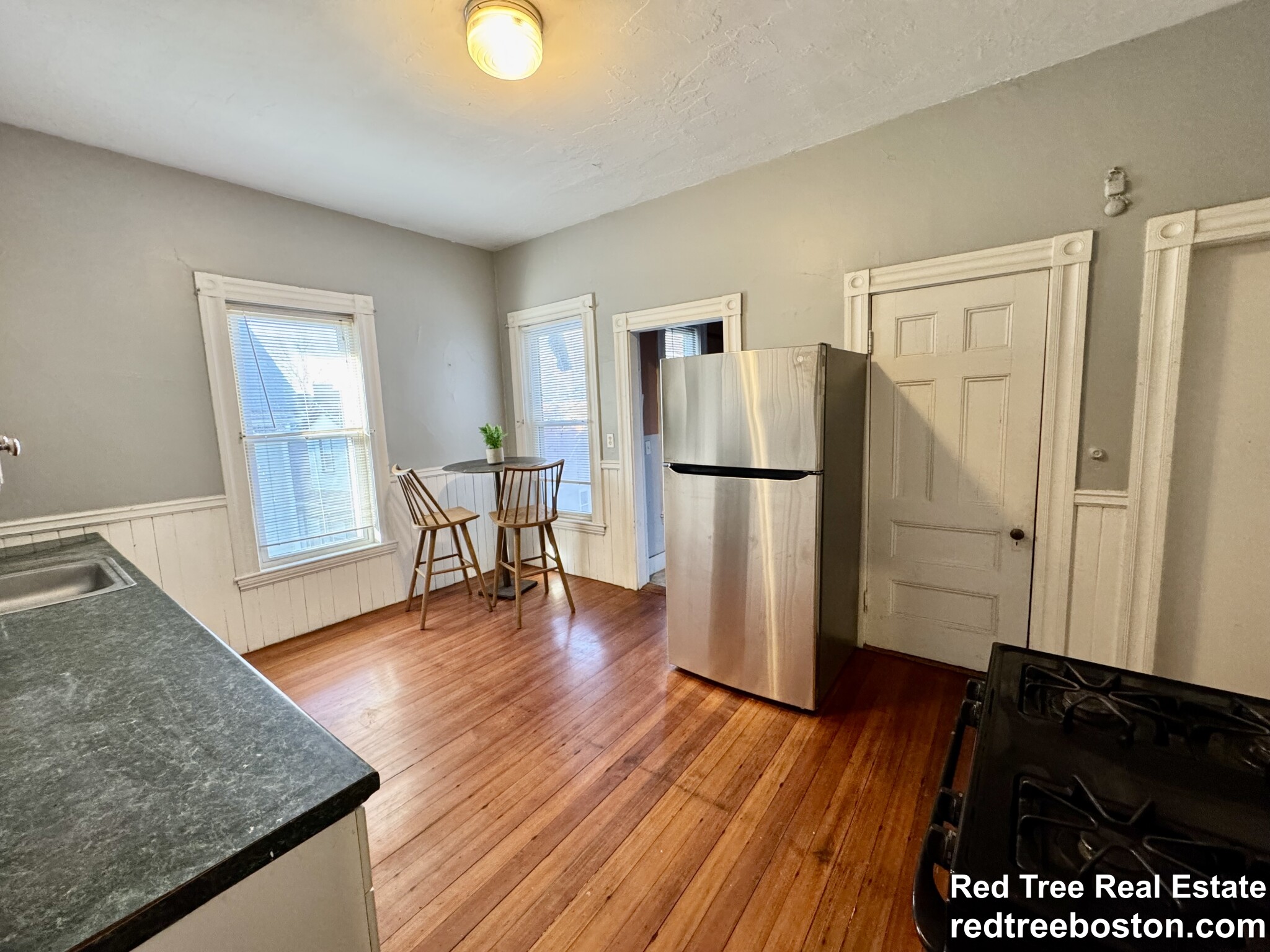 1 Cobden St, Roxbury