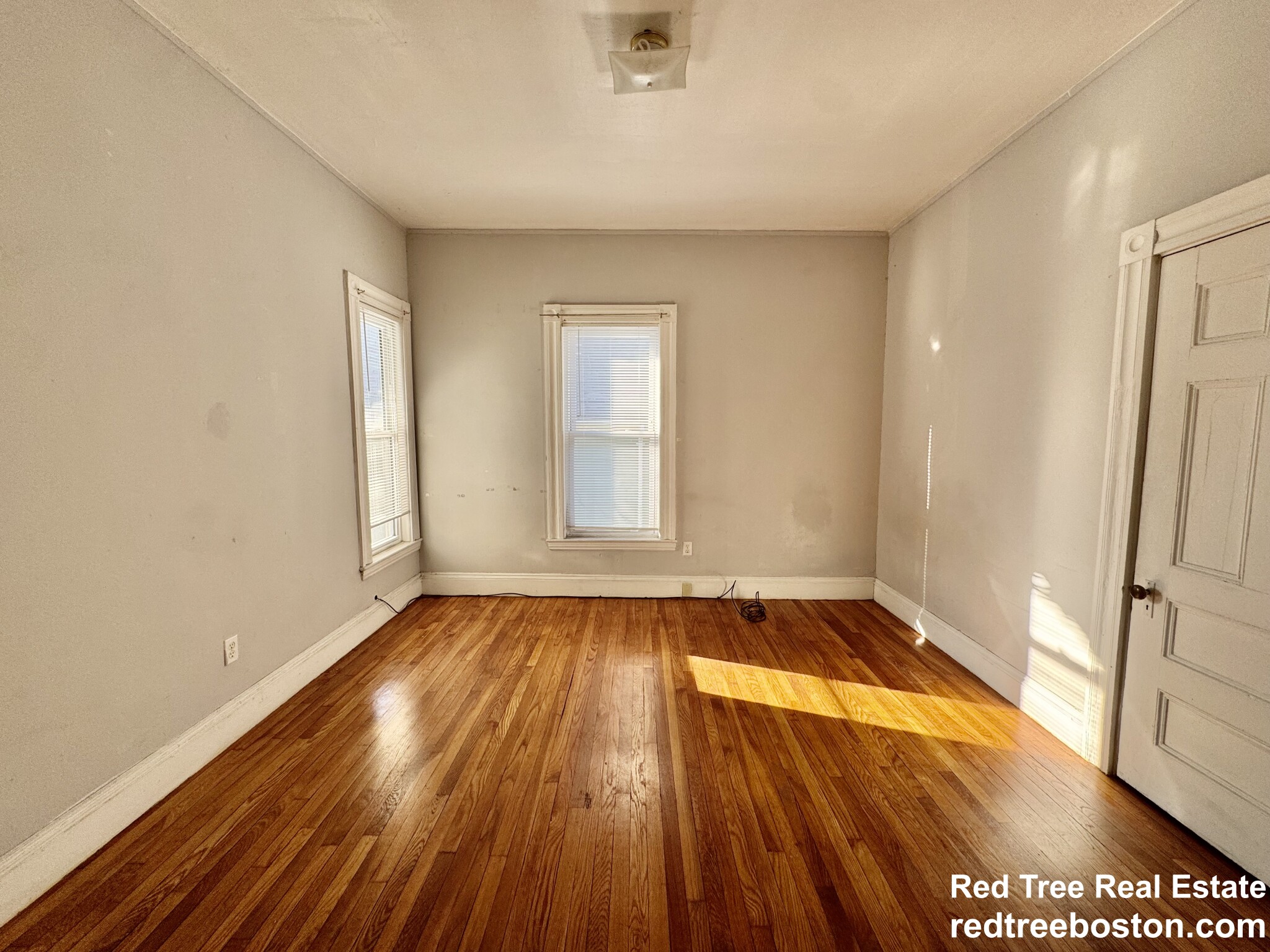 1 Cobden St, Roxbury