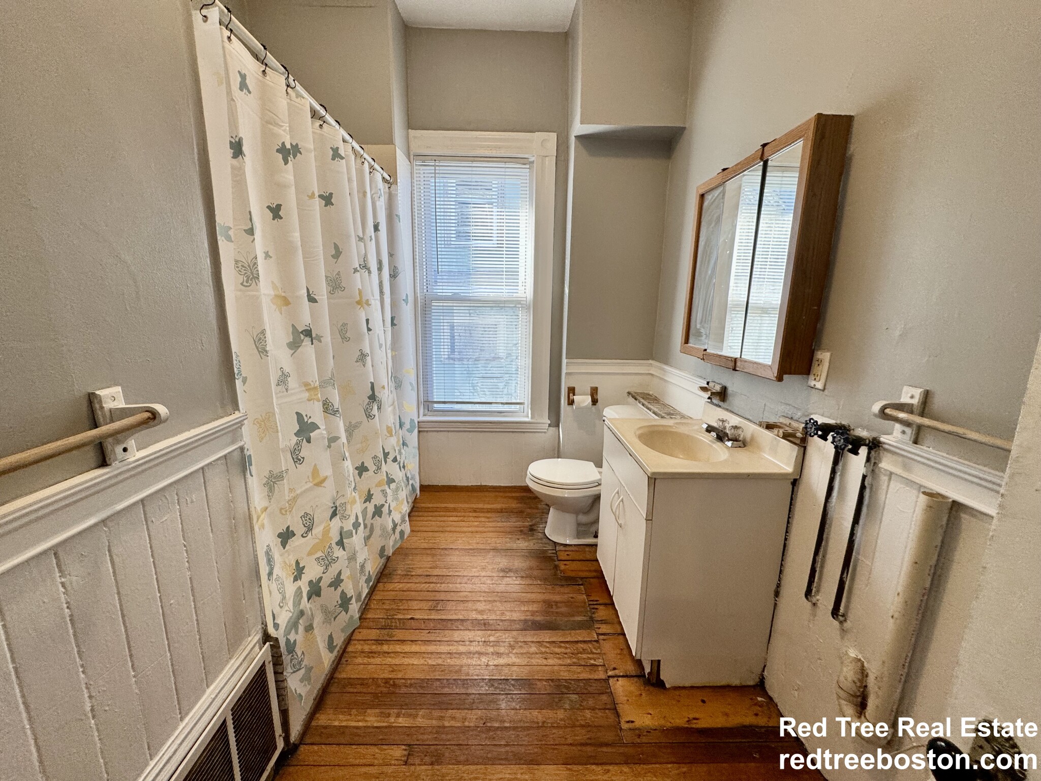 1 Cobden St, Roxbury