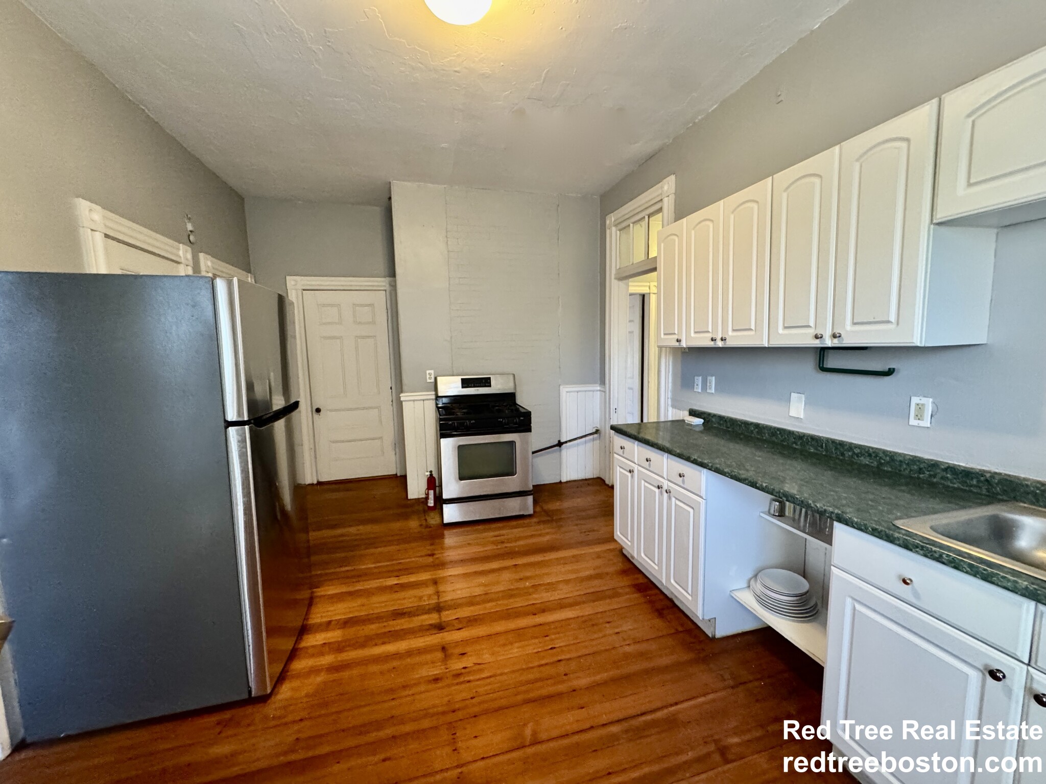 1 Cobden St, Roxbury