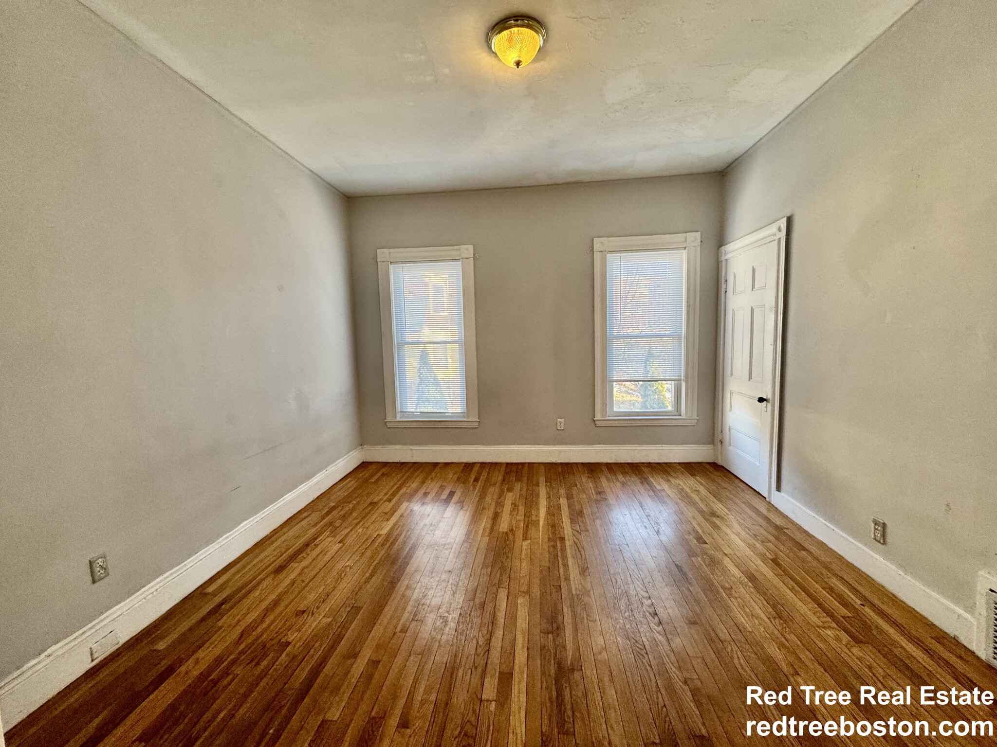 1 Cobden St, Roxbury