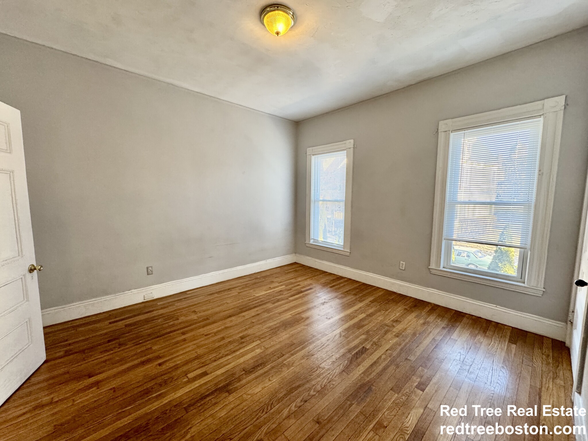 1 Cobden St, Roxbury