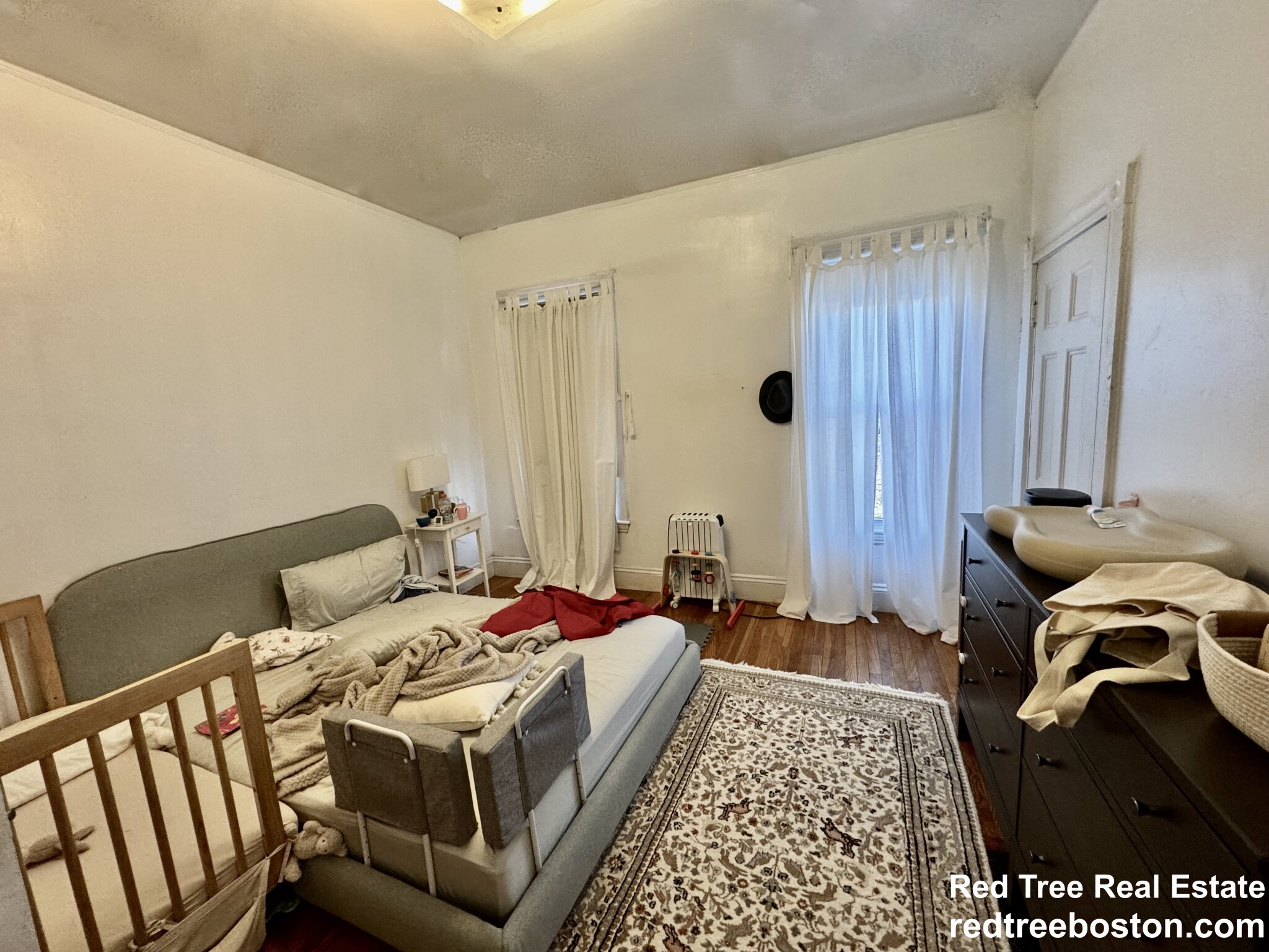 1 Cobden St, Roxbury