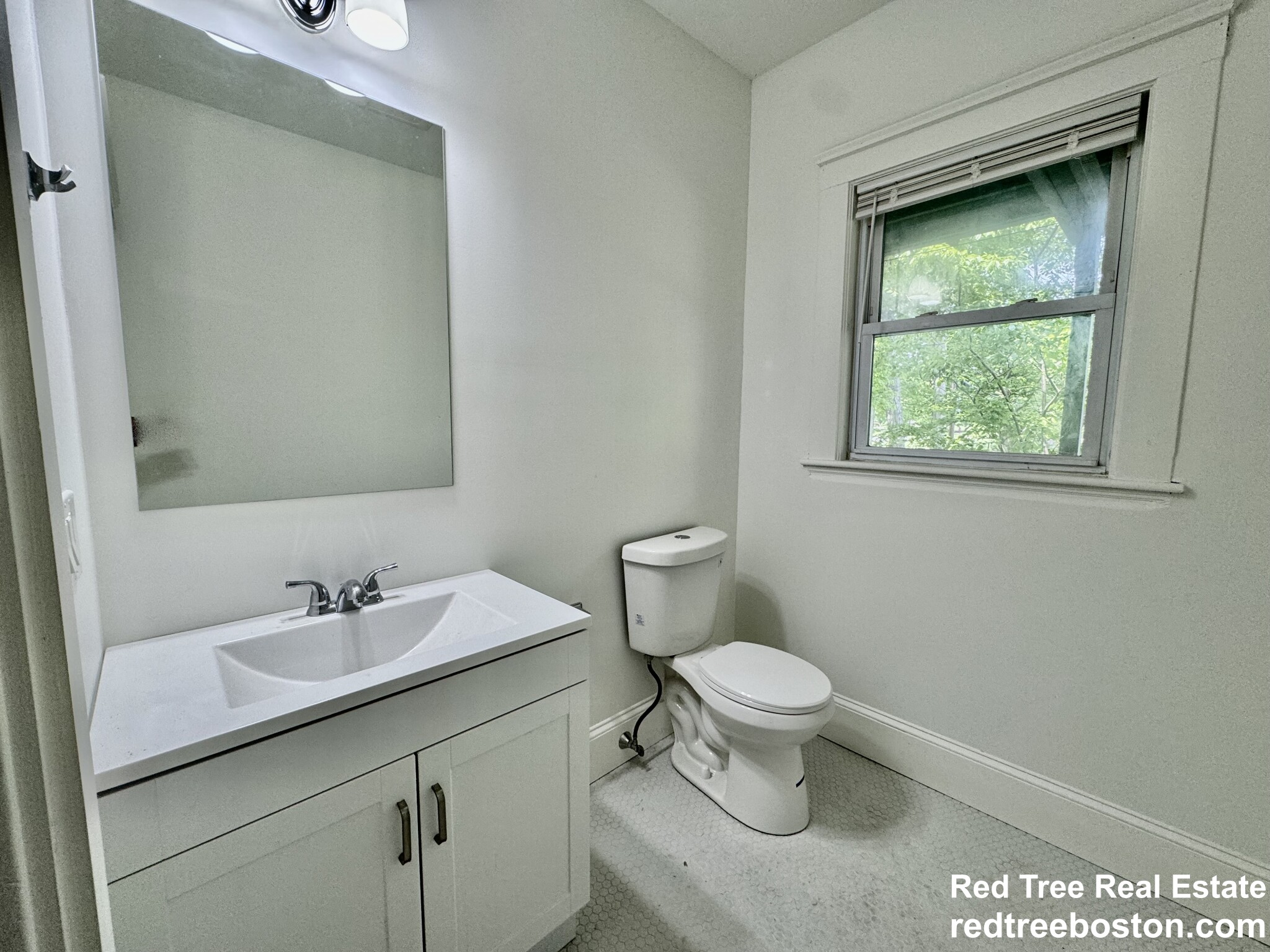 127 Eliot St, Chestnut Hill