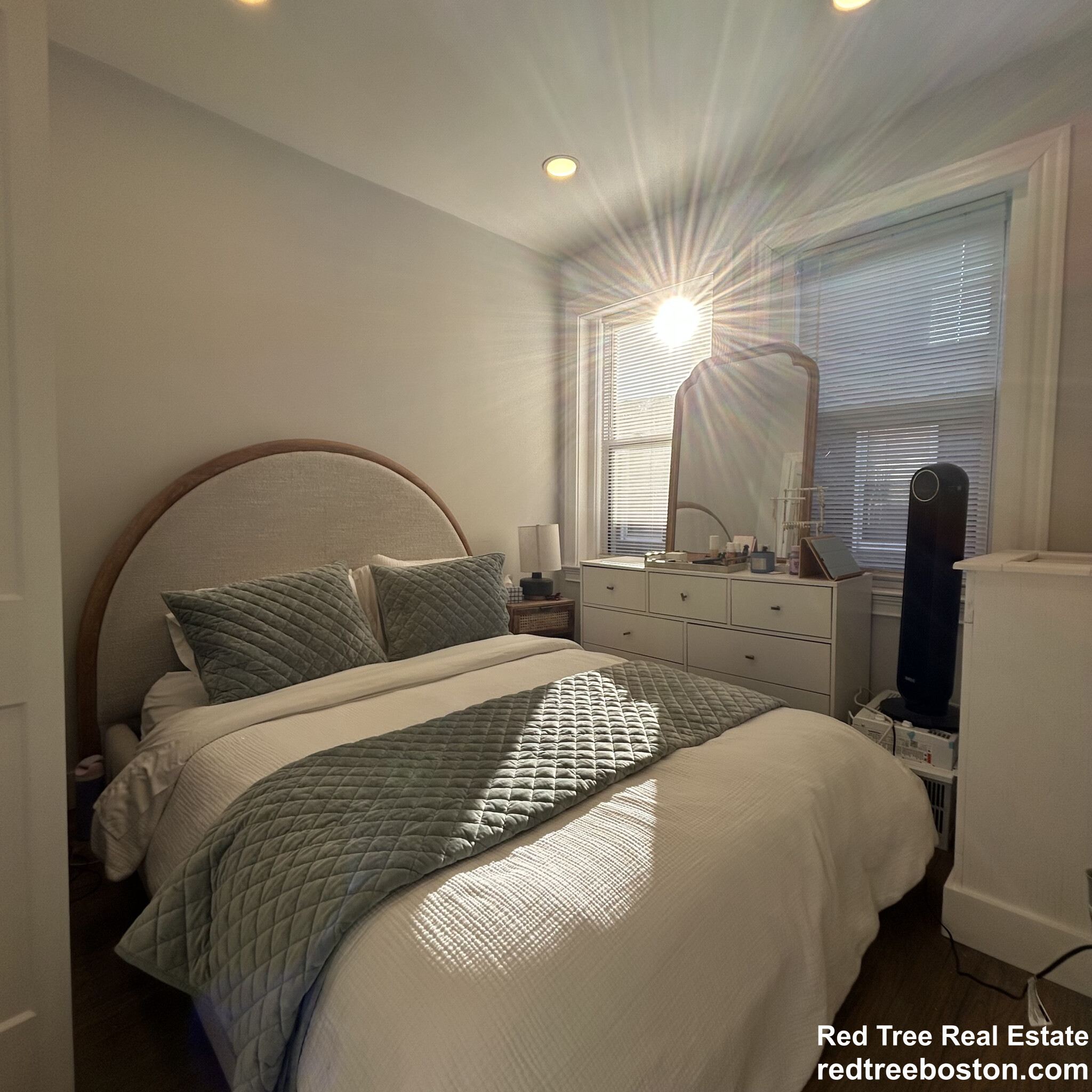 15 Queensberry St, Fenway