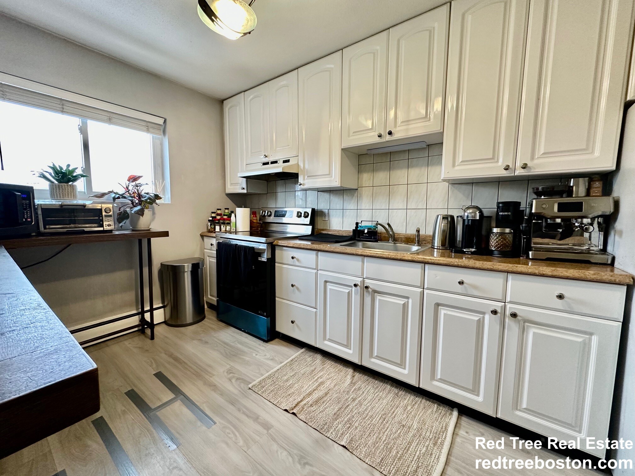 15 Westgate Rd, Chestnut Hill