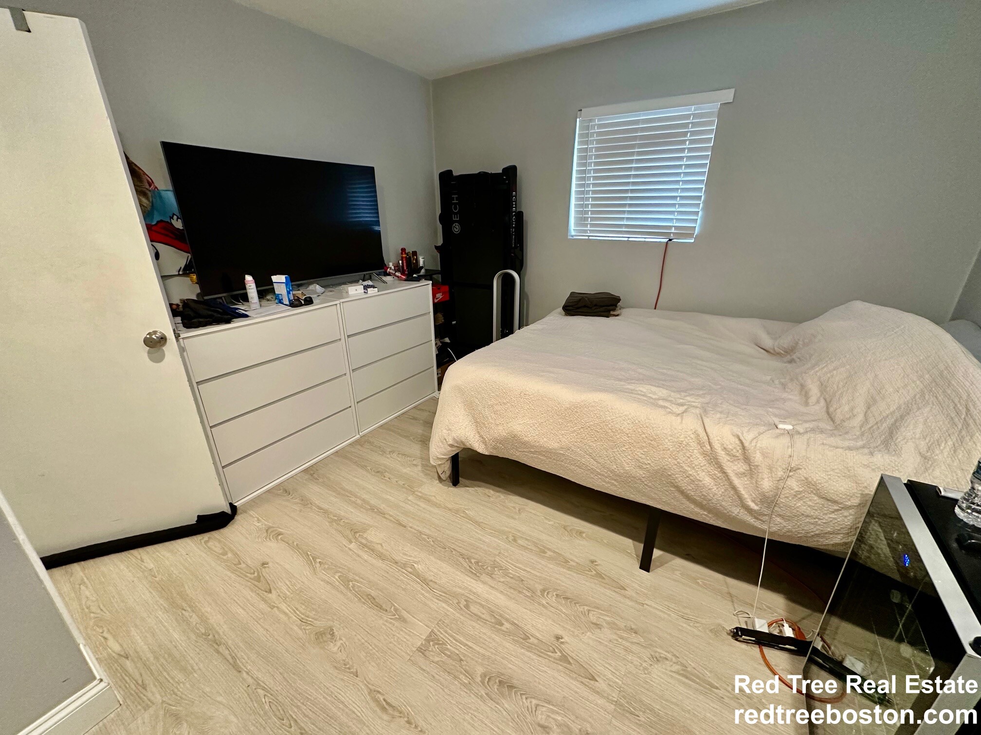 15 Westgate Rd, Chestnut Hill