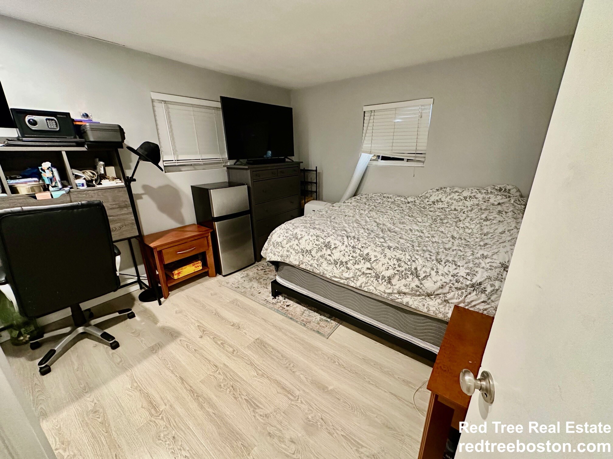 15 Westgate Rd, Chestnut Hill