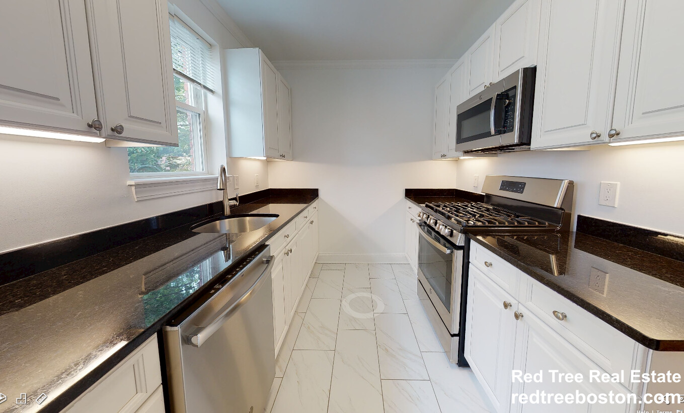 37 Auburn St, Coolidge Corner