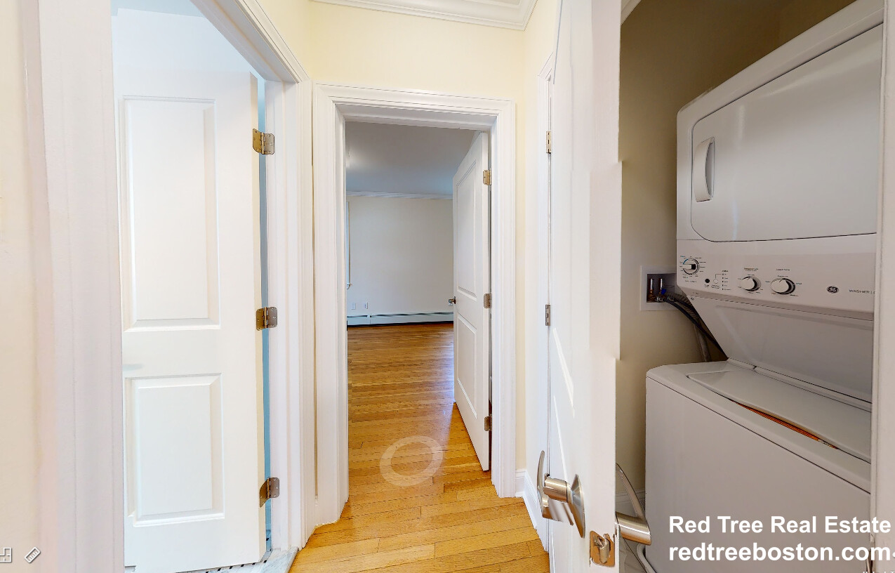 37 Auburn St, Coolidge Corner