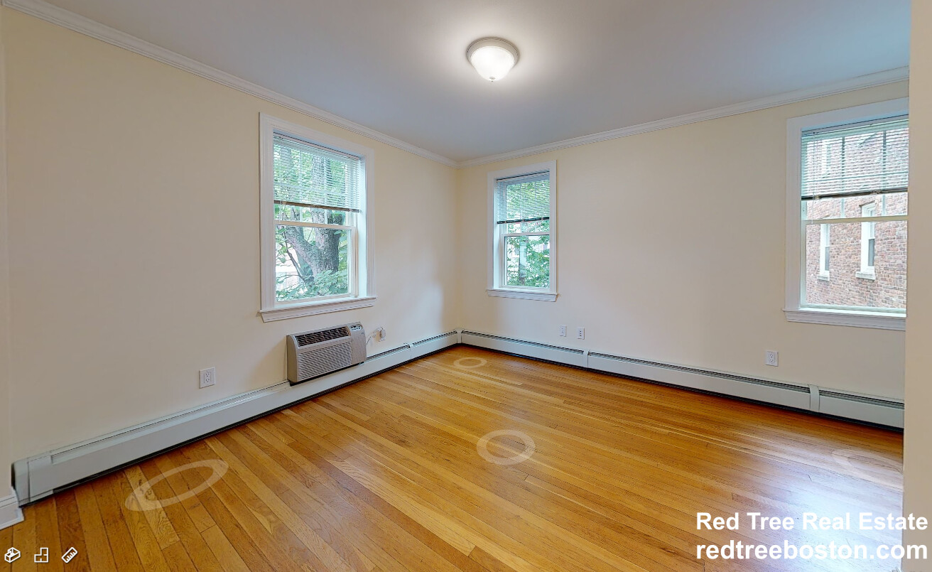 37 Auburn St, Coolidge Corner