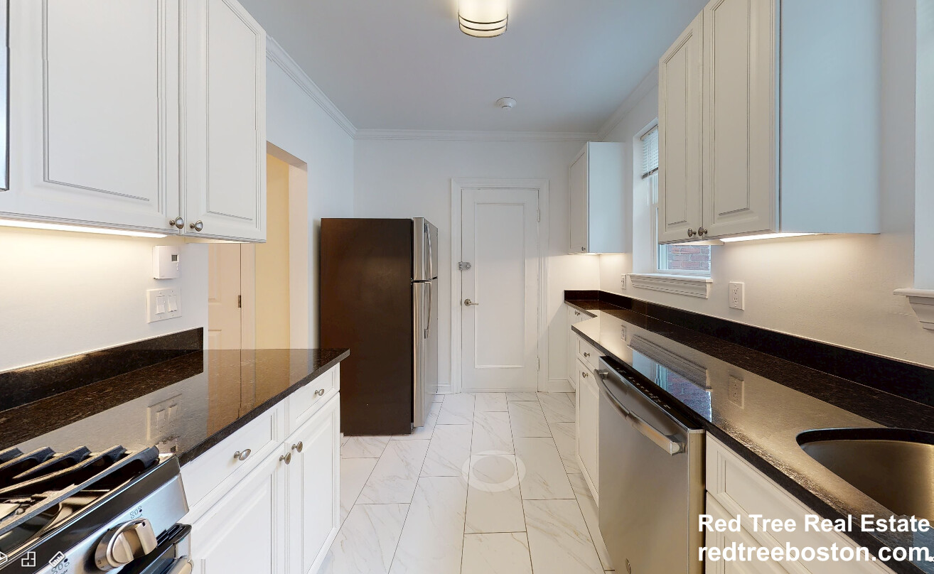 37 Auburn St, Coolidge Corner