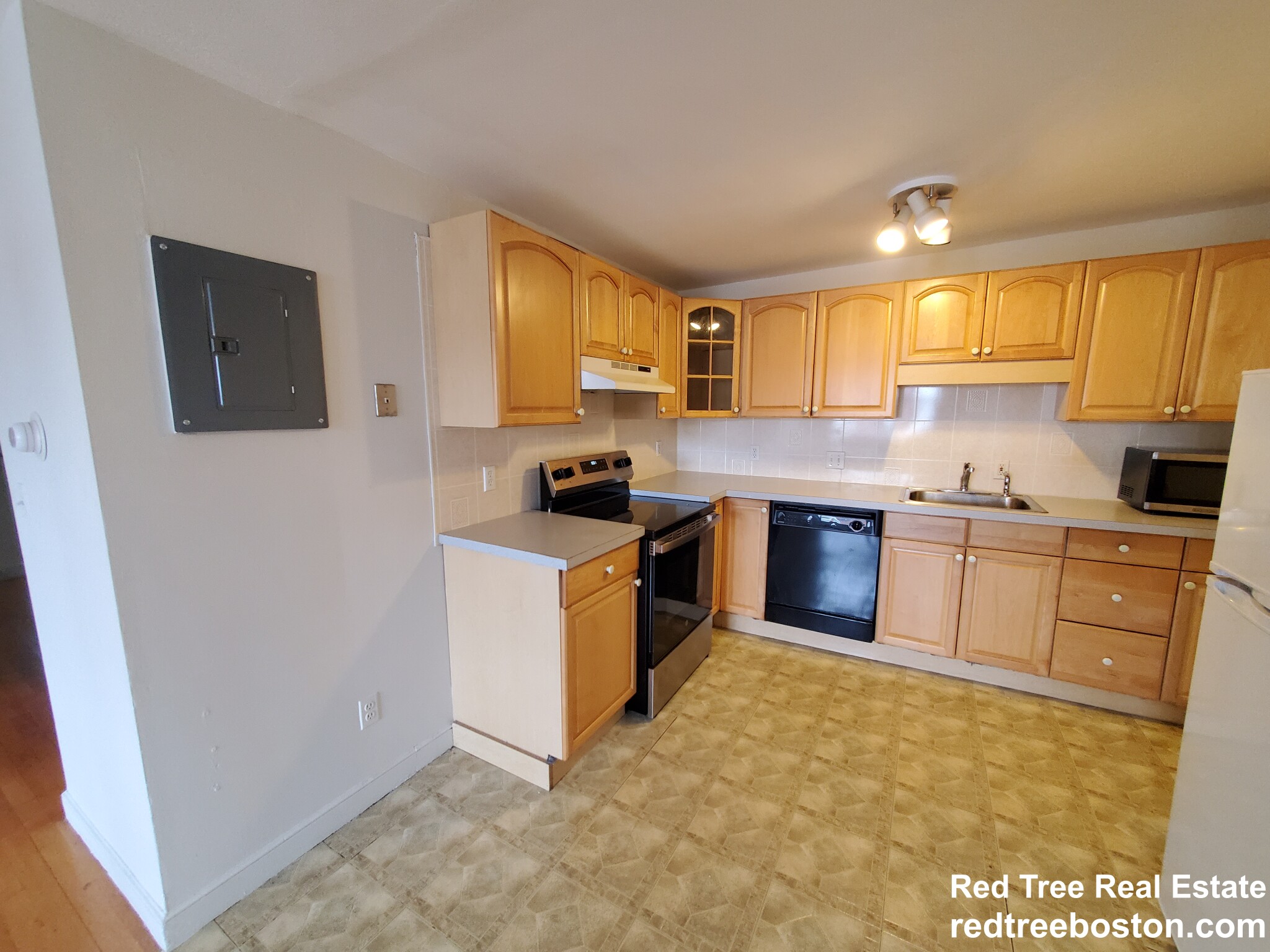 9 Commonwealth Ct, Brighton