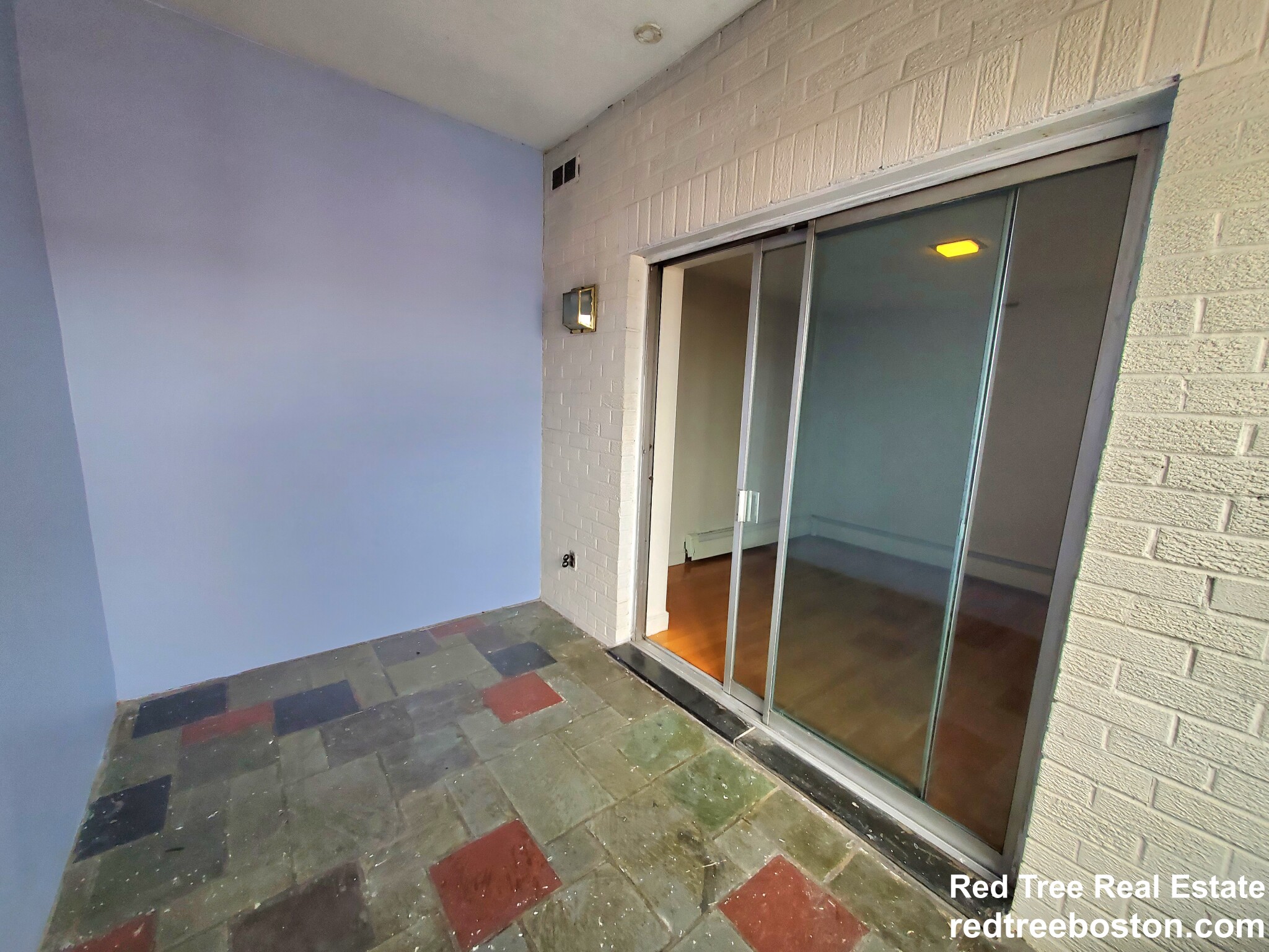 9 Commonwealth Ct, Brighton