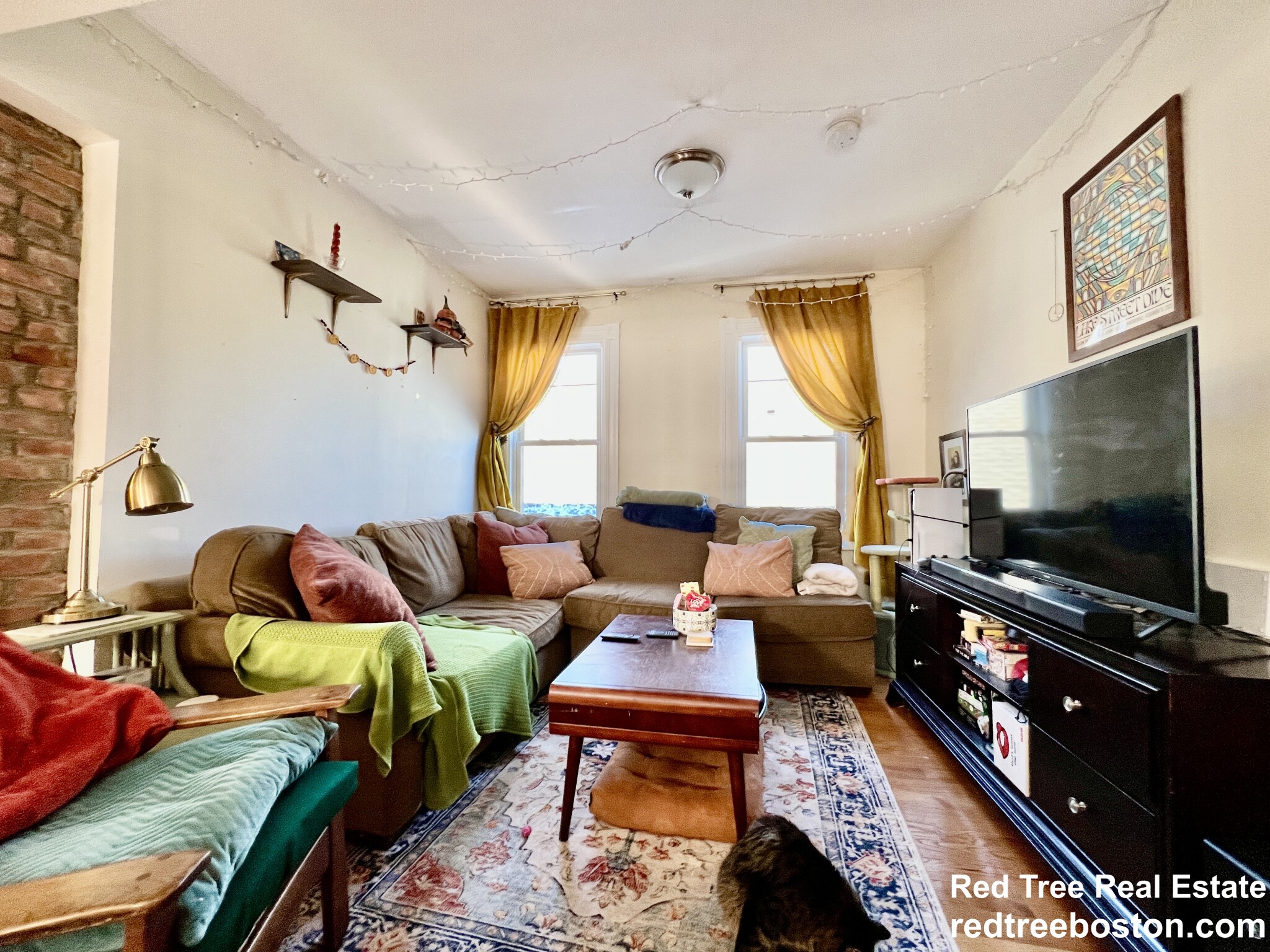 36 Brackett St, Oak Square