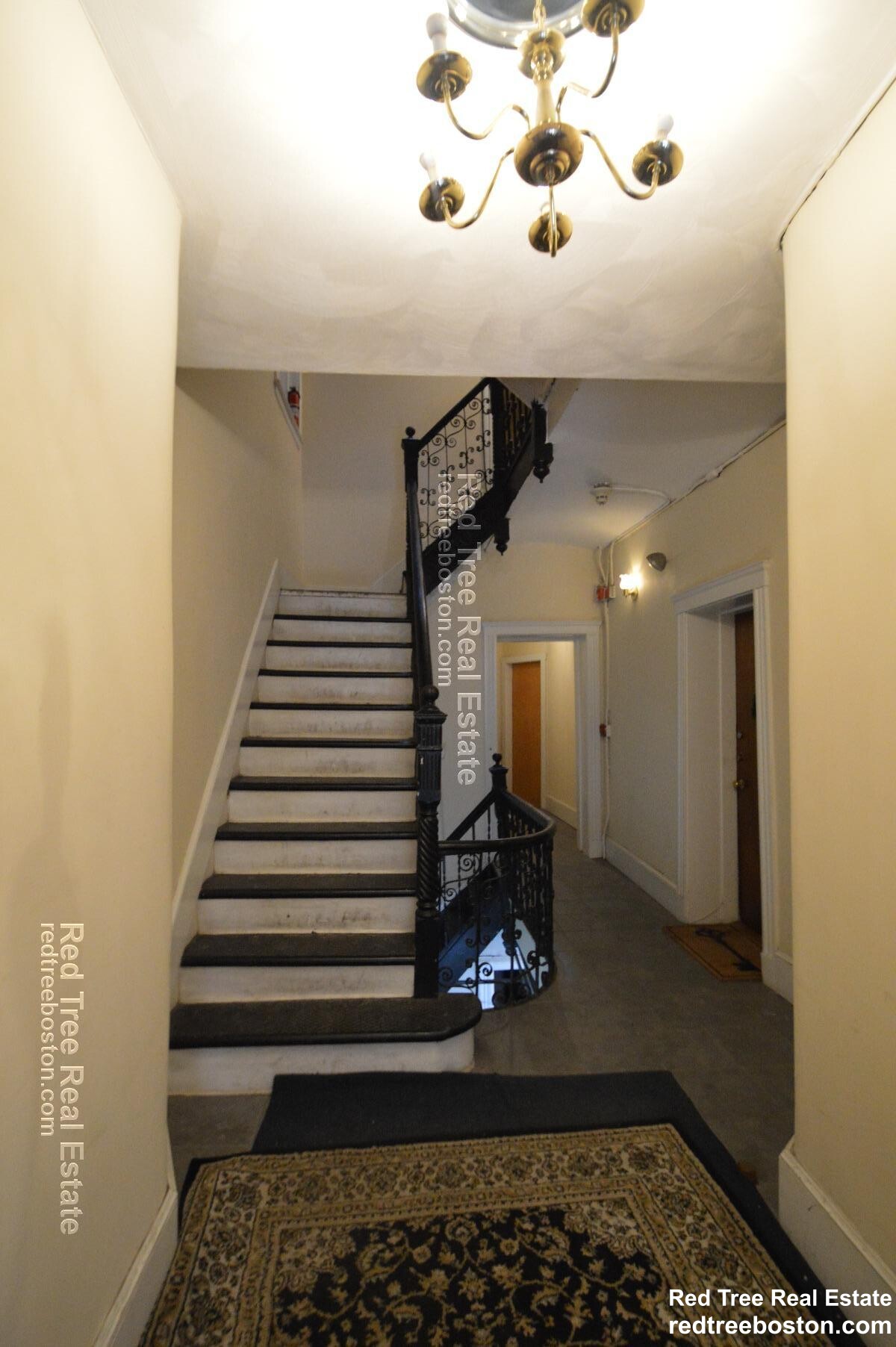 108 Myrtle St, Beacon Hill