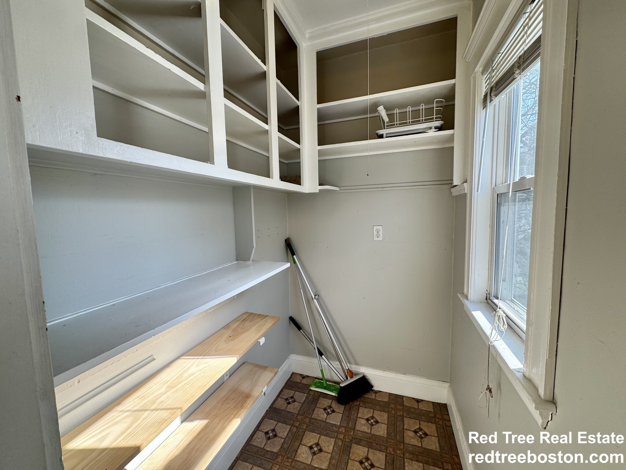 12 Saint Peter St, Jamaica Plain