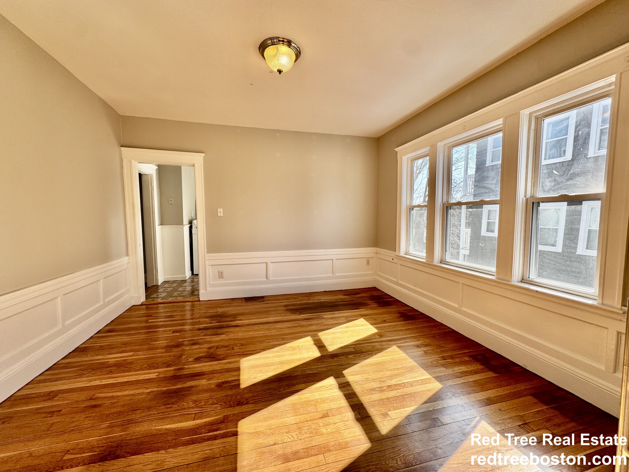 12 Saint Peter St, Jamaica Plain