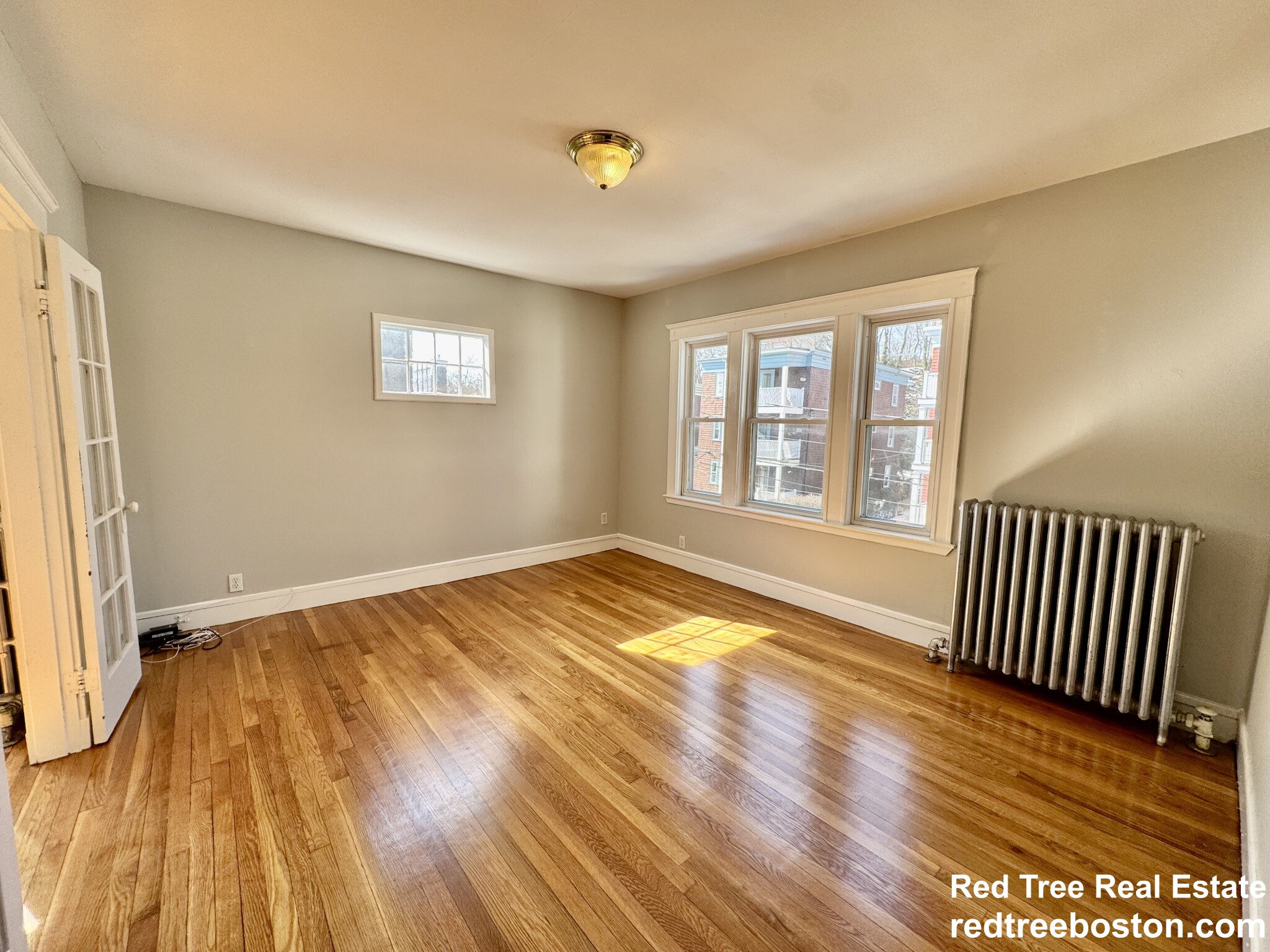 12 Saint Peter St, Jamaica Plain