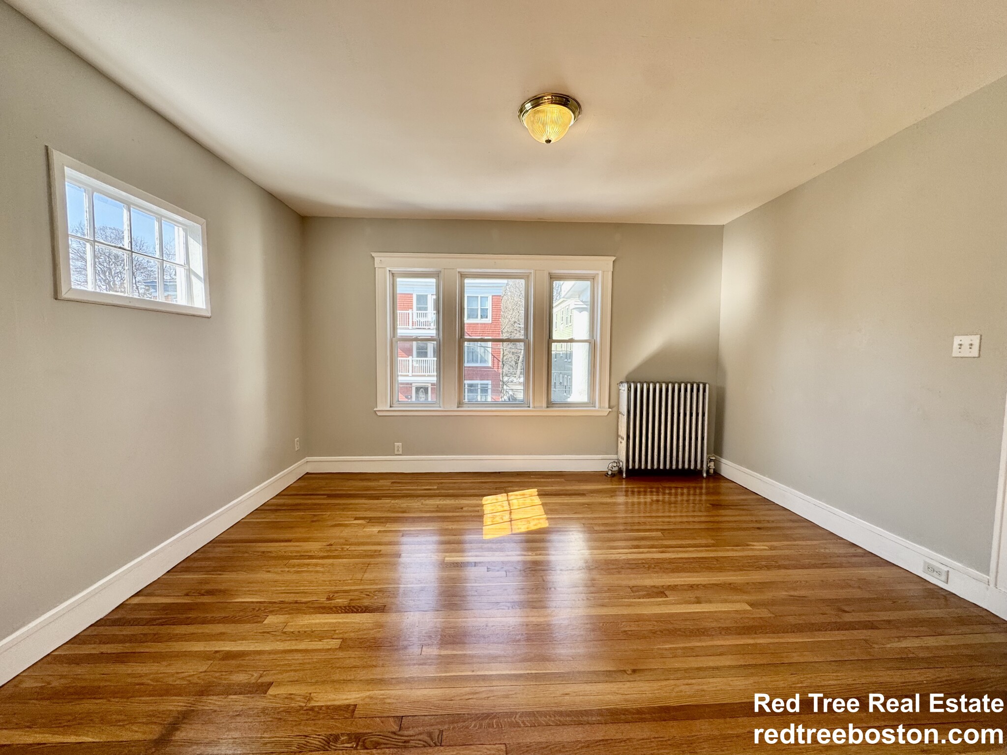 12 Saint Peter St, Jamaica Plain