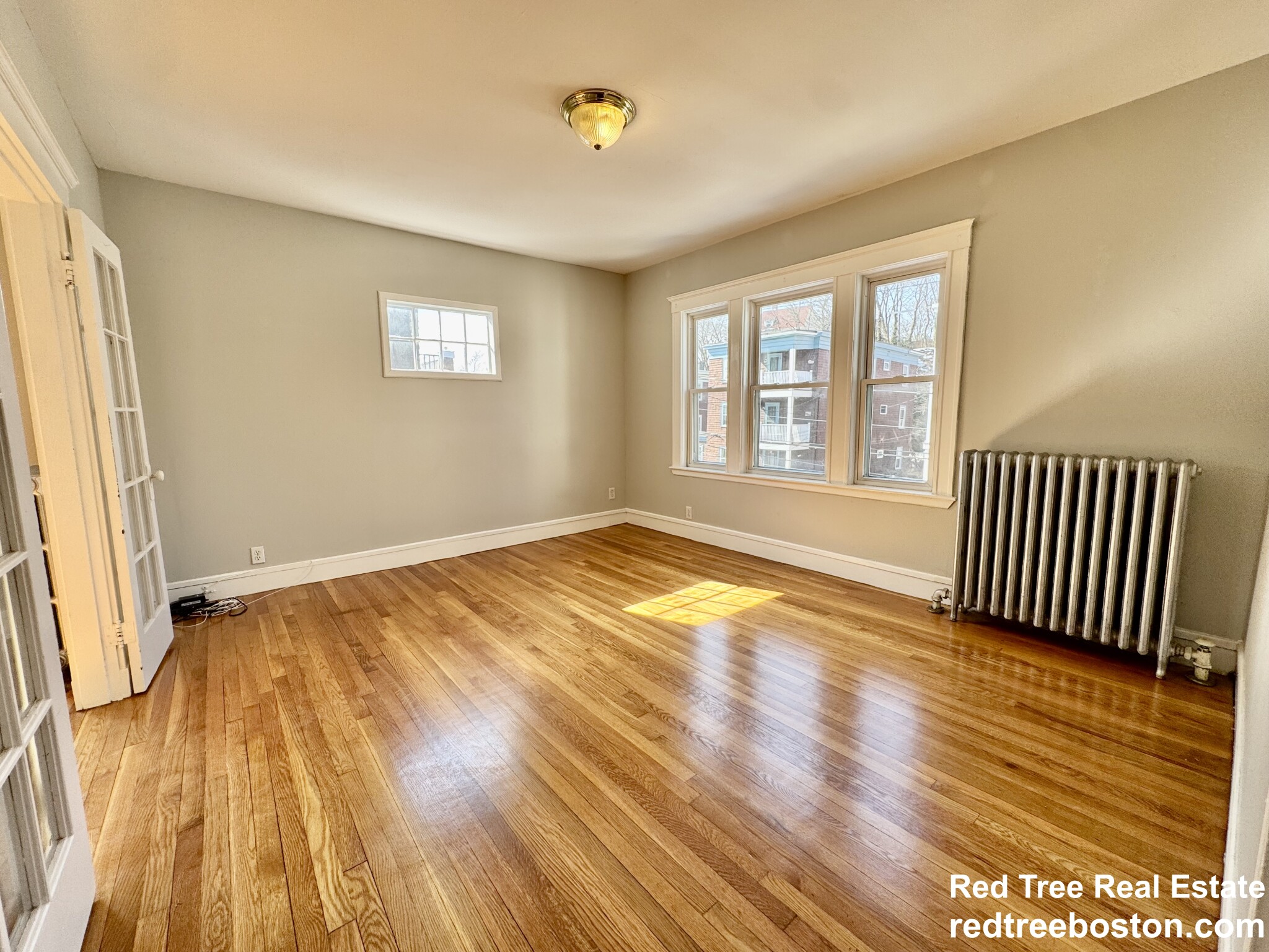 12 Saint Peter St, Jamaica Plain