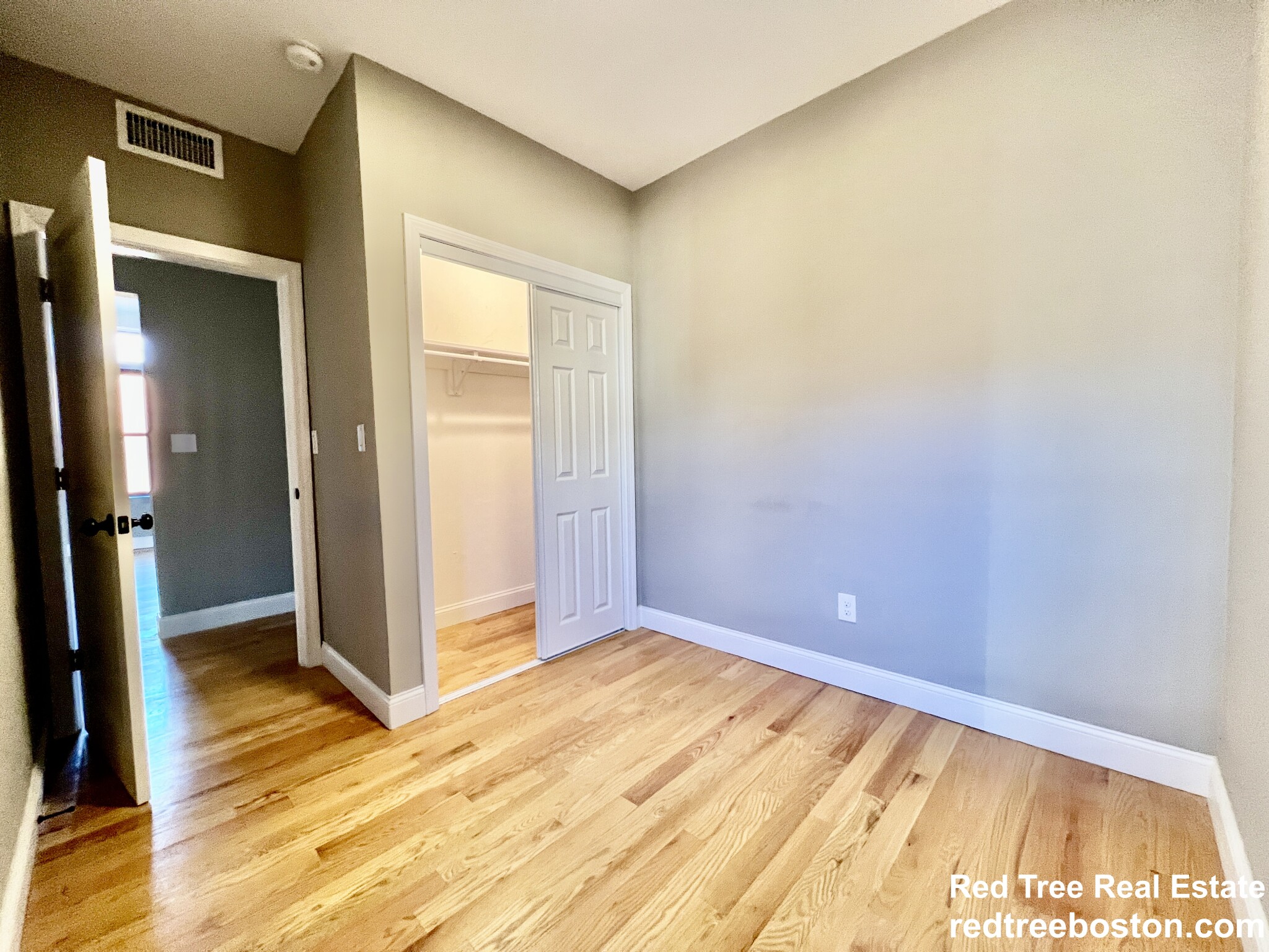 1914 Beacon St, Brighton