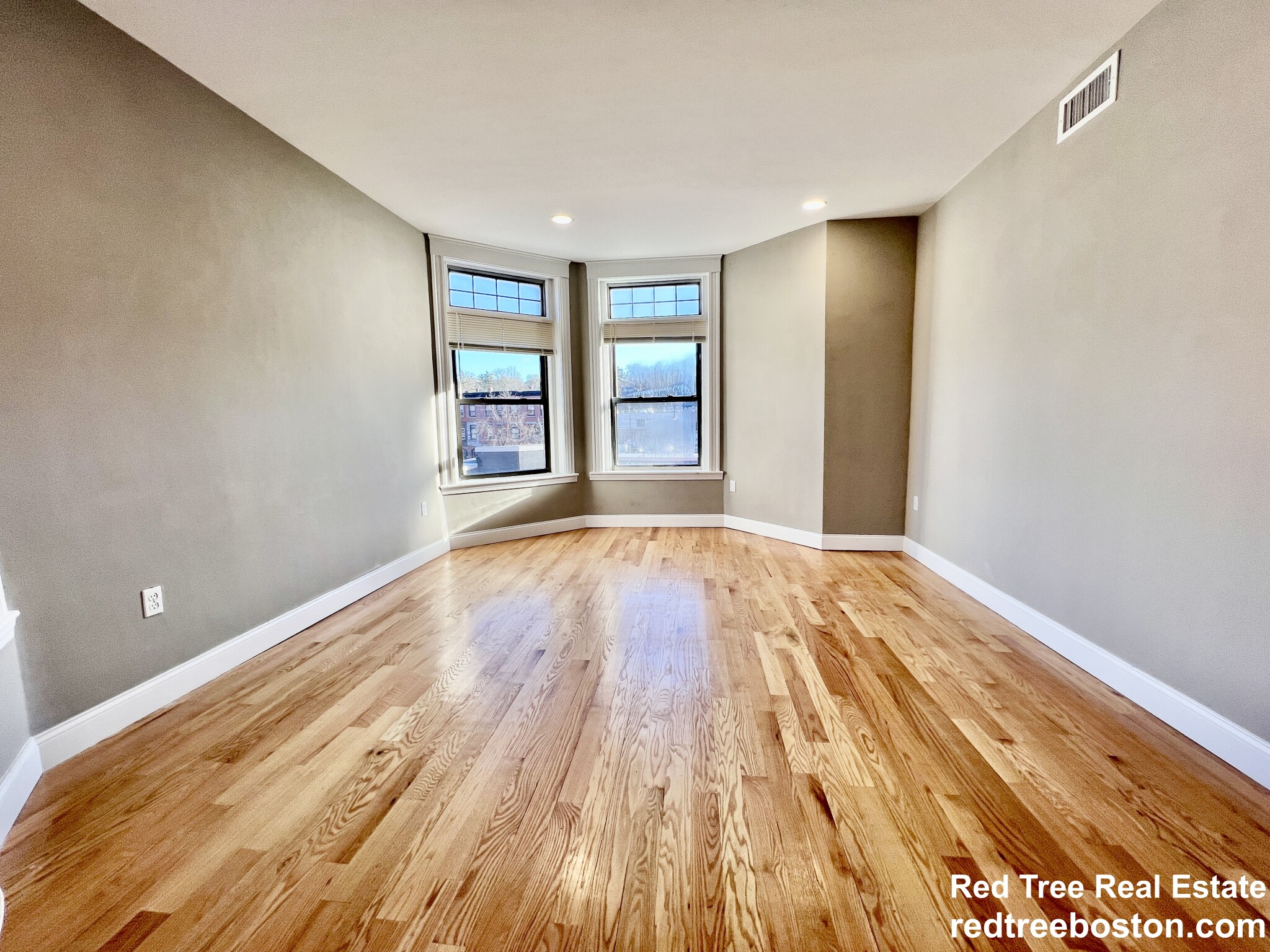 1914 Beacon St, Brighton