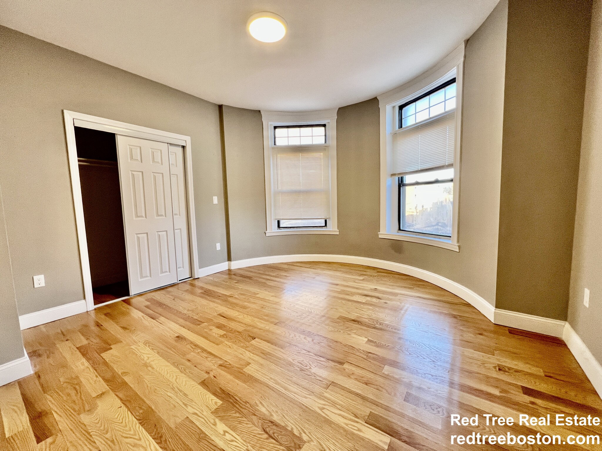 1914 Beacon St, Brighton