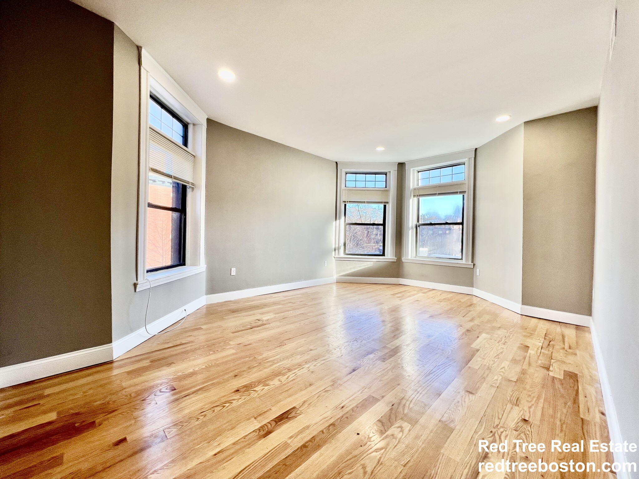 1914 Beacon St, Brighton