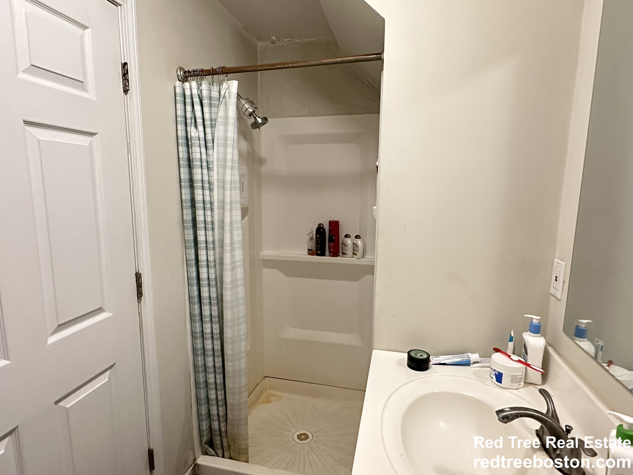 12 Wensley, Mission Hill