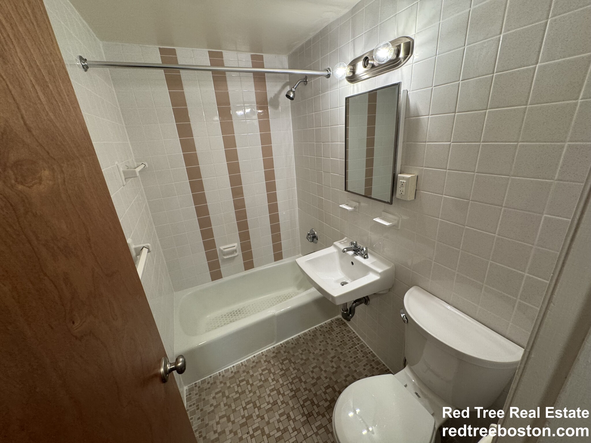 74 South Huntington Ave, Jamaica Plain