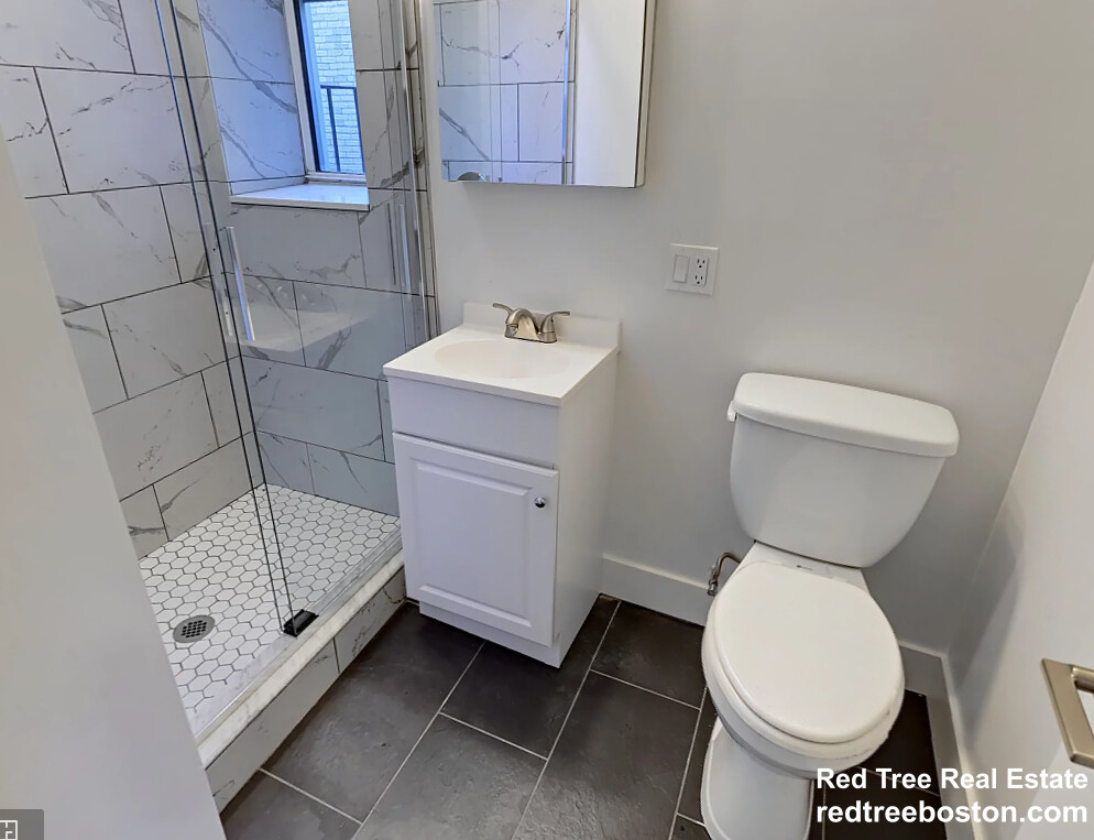 28 Queensberry St, Fenway