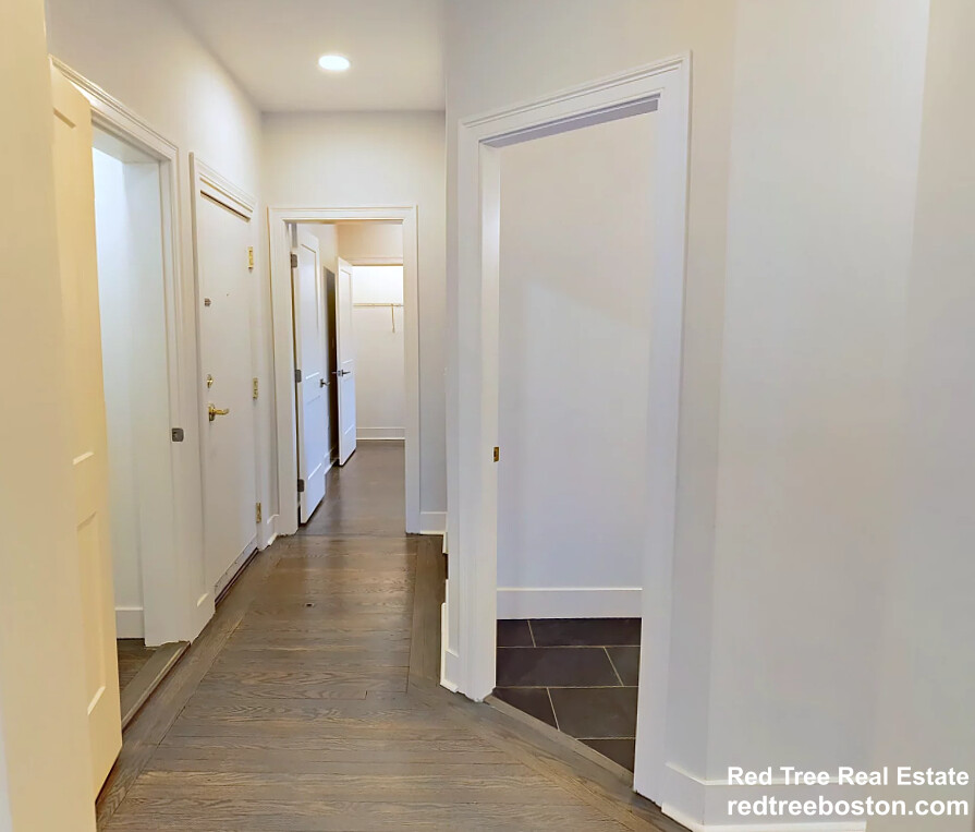 28 Queensberry St, Fenway